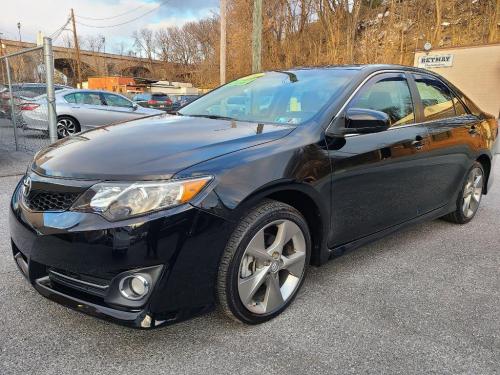 2014 TOYOTA CAMRY SE