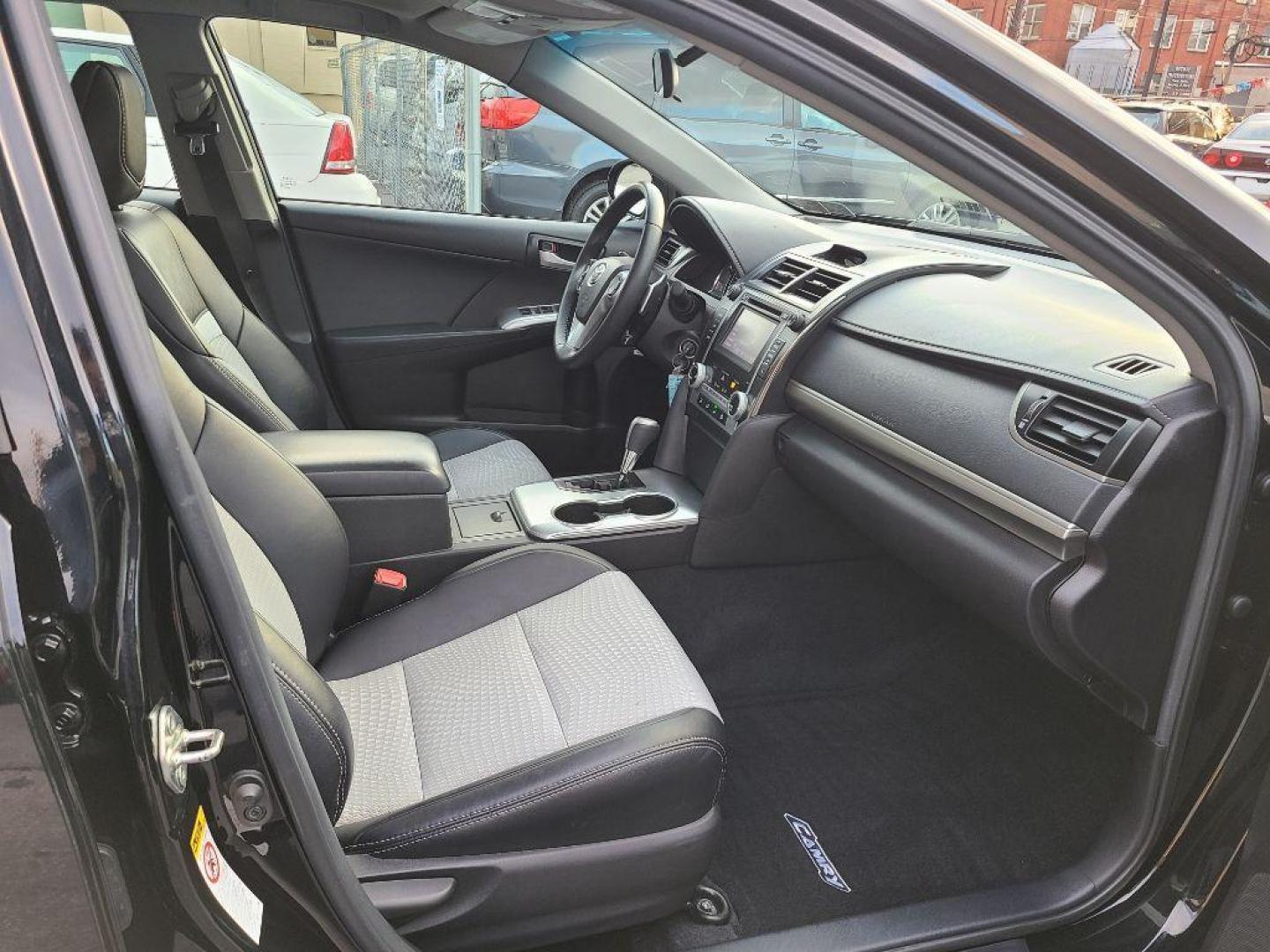 2014 BLACK TOYOTA CAMRY SE (4T1BF1FK5EU) with an 2.5L engine, Automatic transmission, located at 7981 Paxton Street, Harrisburg, PA, 17111, (717) 561-2926, 40.261490, -76.749229 - WE FINANCE!!! Good Credit/ Bad Credit/ No Credit - ALL Trade-Ins Welcomed!!! ***Guaranteed Credit Approval*** APPLY ONLINE or CALL us TODAY ;) Internet Prices and Marketplace Prices are SPECIAL discounted ***CASH DEALS*** Retail Prices are higher. Please call us to discuss your cash and finan - Photo#9