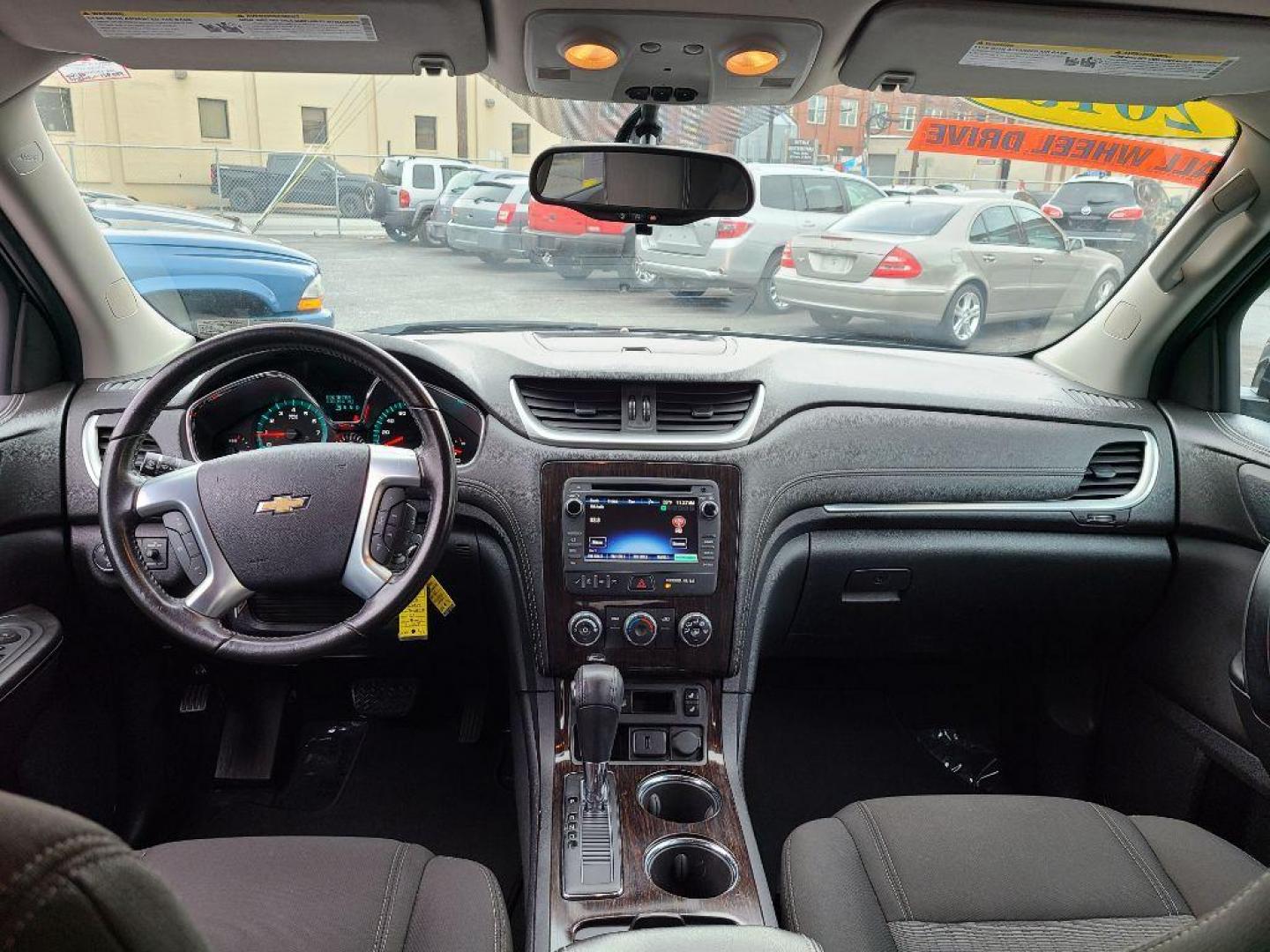 2015 GRAY CHEVROLET TRAVERSE LT (1GNKVGKD0FJ) with an 3.6L engine, Automatic transmission, located at 117 North Cameron Street, Harrisburg, PA, 17101, (717) 963-8962, 40.266762, -76.875259 - WE FINANCE!!! Good Credit/ Bad Credit/ No Credit - ALL Trade-Ins Welcomed!!! ***Guaranteed Credit Approval*** APPLY ONLINE or CALL us TODAY ;) Internet Prices and Marketplace Prices are SPECIAL discounted ***CASH DEALS*** Retail Prices are higher. Please call us to discuss your cash and finan - Photo#9