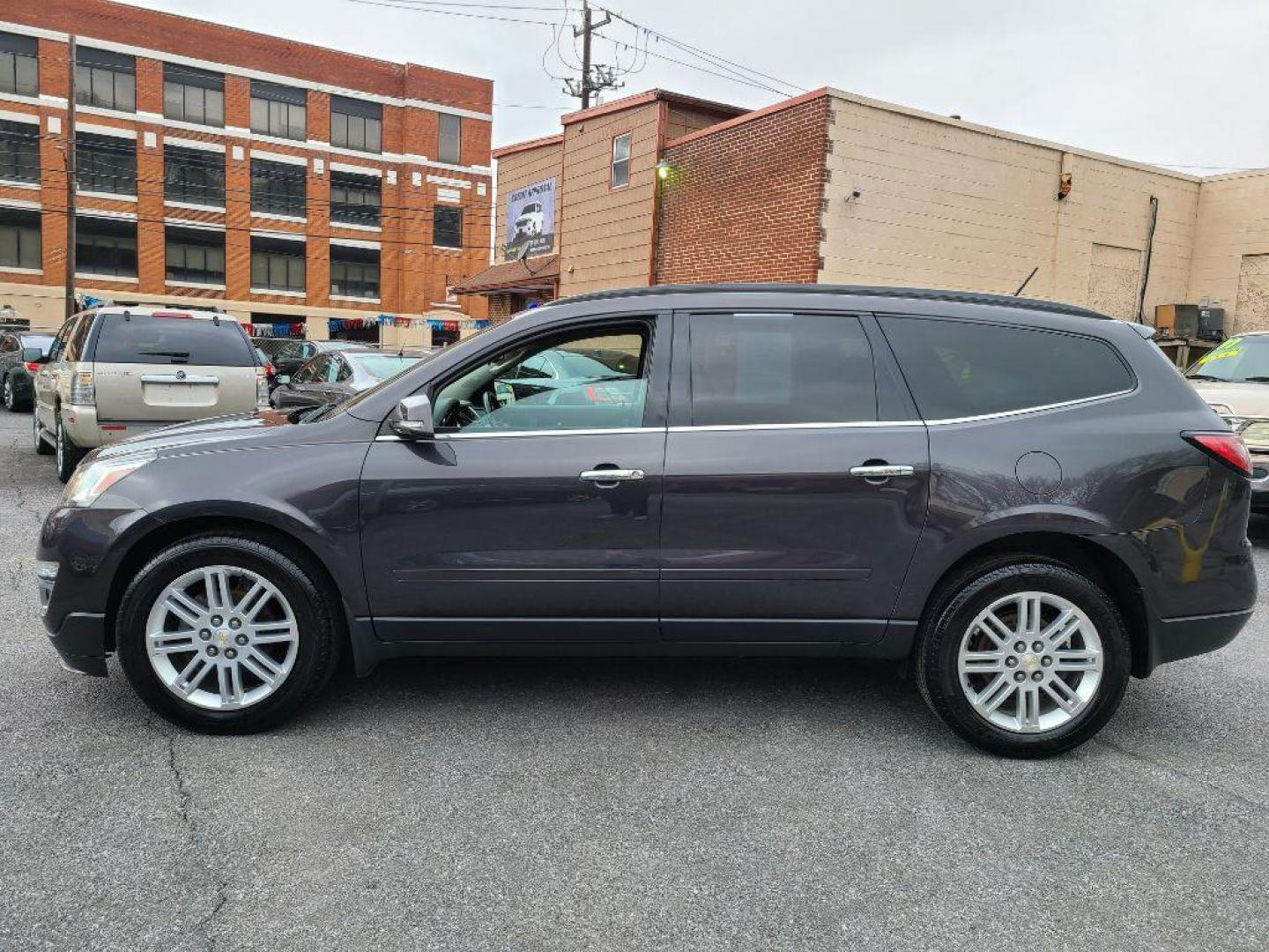 2015 GRAY CHEVROLET TRAVERSE LT (1GNKVGKD0FJ) with an 3.6L engine, Automatic transmission, located at 117 North Cameron Street, Harrisburg, PA, 17101, (717) 963-8962, 40.266762, -76.875259 - WE FINANCE!!! Good Credit/ Bad Credit/ No Credit - ALL Trade-Ins Welcomed!!! ***Guaranteed Credit Approval*** APPLY ONLINE or CALL us TODAY ;) Internet Prices and Marketplace Prices are SPECIAL discounted ***CASH DEALS*** Retail Prices are higher. Please call us to discuss your cash and finan - Photo#1