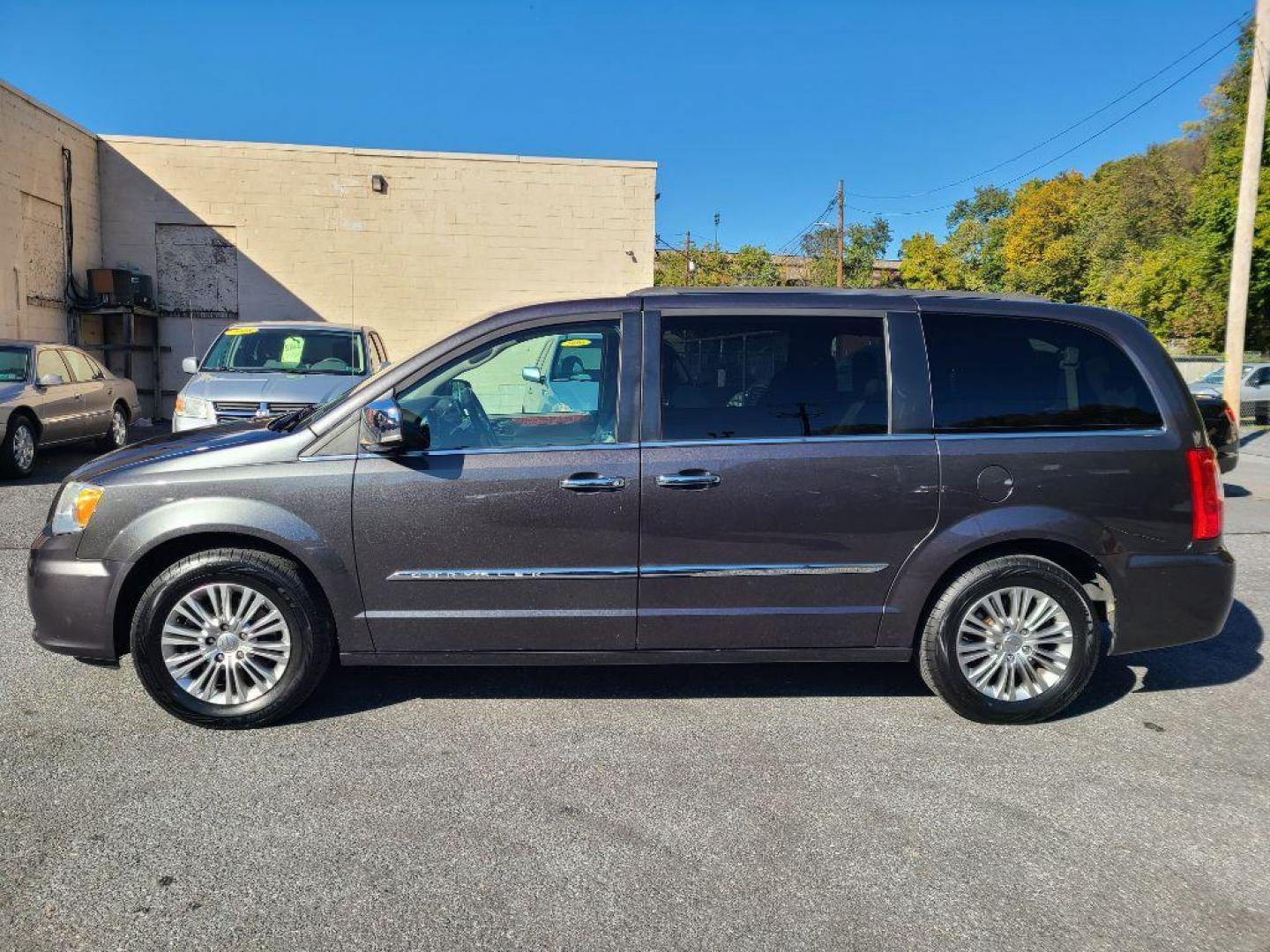 2015 GREY CHRYSLER TOWN and COUNTRY TOURING L (2C4RC1CG1FR) with an 3.6L engine, Automatic transmission, located at 7981 Paxton Street, Harrisburg, PA, 17111, (717) 561-2926, 40.261490, -76.749229 - WE FINANCE!!! Good Credit/ Bad Credit/ No Credit - ALL Trade-Ins Welcomed!!! ***Guaranteed Credit Approval*** APPLY ONLINE or CALL us TODAY ;) Internet Prices and Marketplace Prices are SPECIAL discounted ***CASH DEALS*** Retail Prices are higher. Please call us to discuss your cash and finan - Photo#1