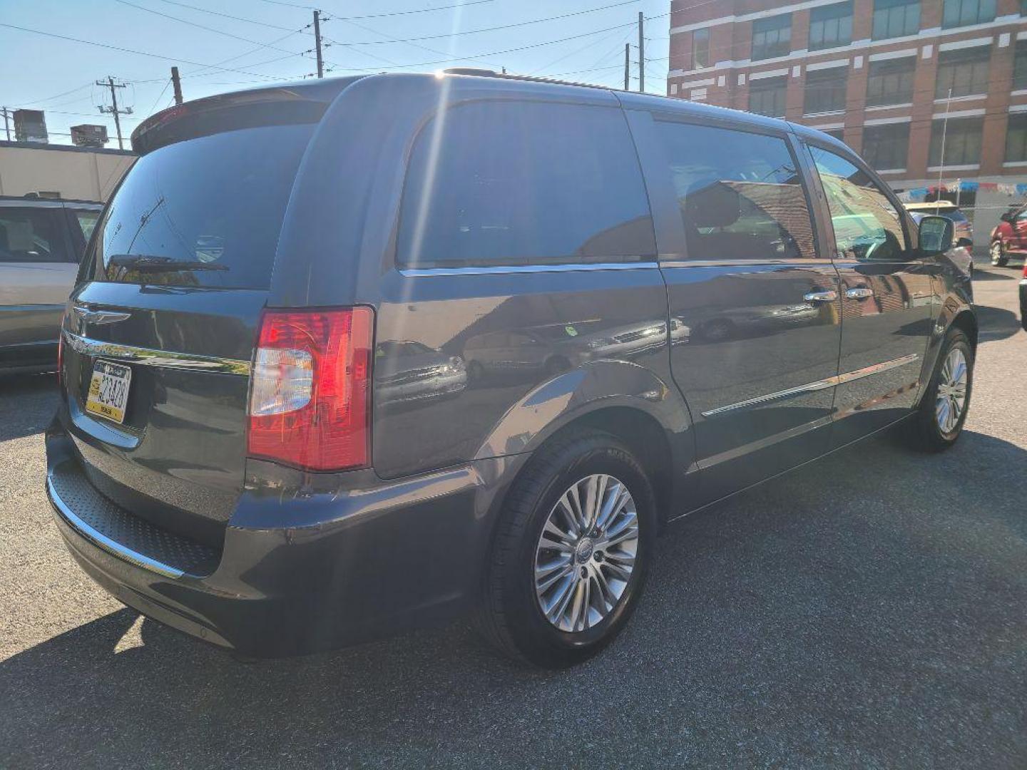 2015 GREY CHRYSLER TOWN and COUNTRY TOURING L (2C4RC1CG1FR) with an 3.6L engine, Automatic transmission, located at 7981 Paxton Street, Harrisburg, PA, 17111, (717) 561-2926, 40.261490, -76.749229 - WE FINANCE!!! Good Credit/ Bad Credit/ No Credit - ALL Trade-Ins Welcomed!!! ***Guaranteed Credit Approval*** APPLY ONLINE or CALL us TODAY ;) Internet Prices and Marketplace Prices are SPECIAL discounted ***CASH DEALS*** Retail Prices are higher. Please call us to discuss your cash and finan - Photo#4