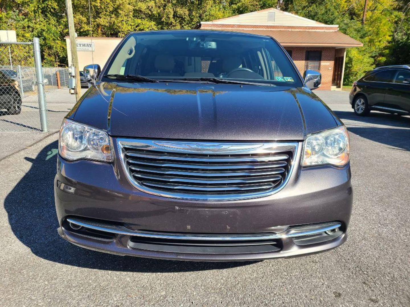 2015 GREY CHRYSLER TOWN and COUNTRY TOURING L (2C4RC1CG1FR) with an 3.6L engine, Automatic transmission, located at 7981 Paxton Street, Harrisburg, PA, 17111, (717) 561-2926, 40.261490, -76.749229 - WE FINANCE!!! Good Credit/ Bad Credit/ No Credit - ALL Trade-Ins Welcomed!!! ***Guaranteed Credit Approval*** APPLY ONLINE or CALL us TODAY ;) Internet Prices and Marketplace Prices are SPECIAL discounted ***CASH DEALS*** Retail Prices are higher. Please call us to discuss your cash and finan - Photo#7