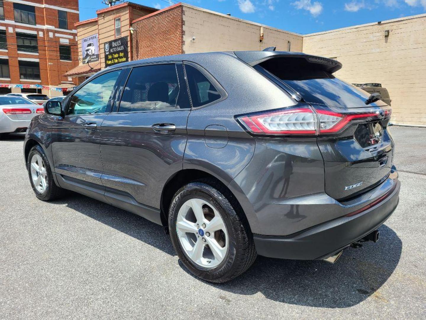 2015 GRAY FORD EDGE SE (2FMTK4G83FB) with an 3.5L engine, Automatic transmission, located at 7981 Paxton Street, Harrisburg, PA, 17111, (717) 561-2926, 40.261490, -76.749229 - WE FINANCE!!! Good Credit/ Bad Credit/ No Credit - ALL Trade-Ins Welcomed!!! ***Guaranteed Credit Approval*** APPLY ONLINE or CALL us TODAY ;) Internet Prices and Marketplace Prices are SPECIAL discounted ***CASH DEALS*** Retail Prices are higher. Please call us to discuss your cash and finan - Photo#2