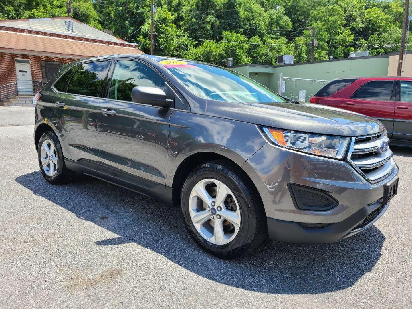 2015 GRAY FORD EDGE SE (2FMTK4G83FB) with an 3.5L engine, Automatic transmission, located at 7981 Paxton Street, Harrisburg, PA, 17111, (717) 561-2926, 40.261490, -76.749229 - WE FINANCE!!! Good Credit/ Bad Credit/ No Credit - ALL Trade-Ins Welcomed!!! ***Guaranteed Credit Approval*** APPLY ONLINE or CALL us TODAY ;) Internet Prices and Marketplace Prices are SPECIAL discounted ***CASH DEALS*** Retail Prices are higher. Please call us to discuss your cash and finan - Photo#6