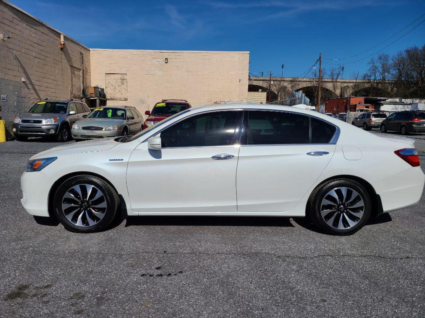 2015 WHITE HONDA ACCORD TOURING HYBRID (1HGCR6F76FA) with an 2.0L engine, Continuously Variable transmission, located at 7981 Paxton Street, Harrisburg, PA, 17111, (717) 561-2926, 40.261490, -76.749229 - WE FINANCE!!! Good Credit/ Bad Credit/ No Credit - ALL Trade-Ins Welcomed!!! ***Guaranteed Credit Approval*** APPLY ONLINE or CALL us TODAY ;) Internet Prices and Marketplace Prices are SPECIAL discounted ***CASH DEALS*** Retail Prices are higher. Please call us to discuss your cash and finan - Photo#1