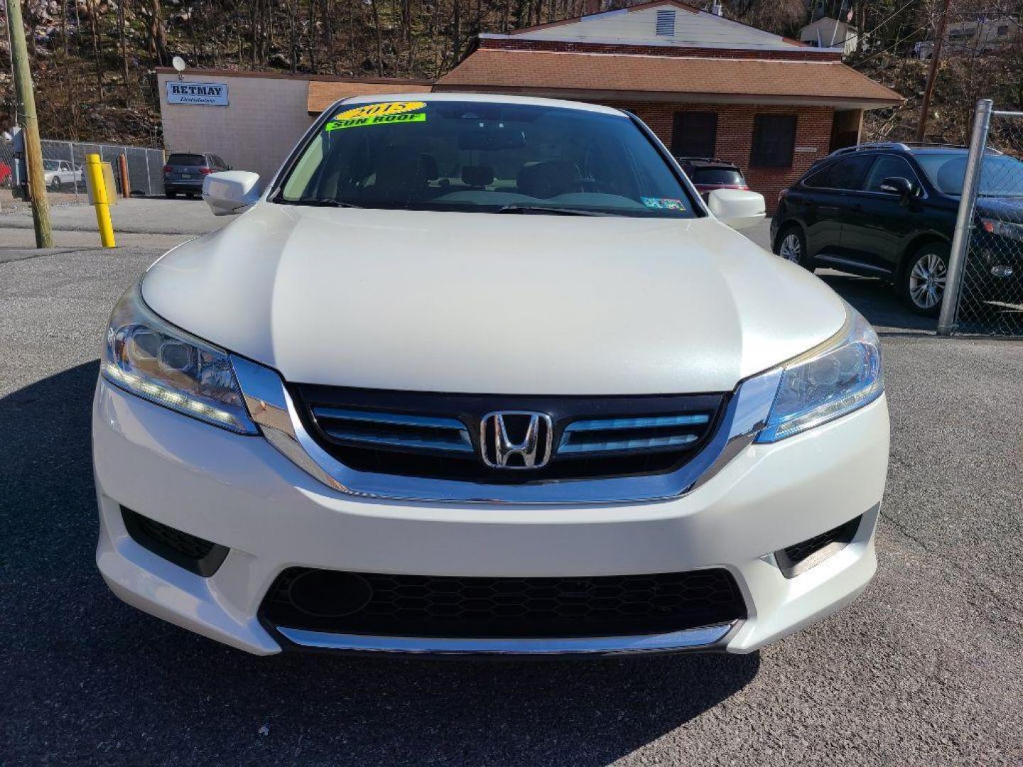 2015 WHITE HONDA ACCORD TOURING HYBRID (1HGCR6F76FA) with an 2.0L engine, Continuously Variable transmission, located at 7981 Paxton Street, Harrisburg, PA, 17111, (717) 561-2926, 40.261490, -76.749229 - WE FINANCE!!! Good Credit/ Bad Credit/ No Credit - ALL Trade-Ins Welcomed!!! ***Guaranteed Credit Approval*** APPLY ONLINE or CALL us TODAY ;) Internet Prices and Marketplace Prices are SPECIAL discounted ***CASH DEALS*** Retail Prices are higher. Please call us to discuss your cash and finan - Photo#7