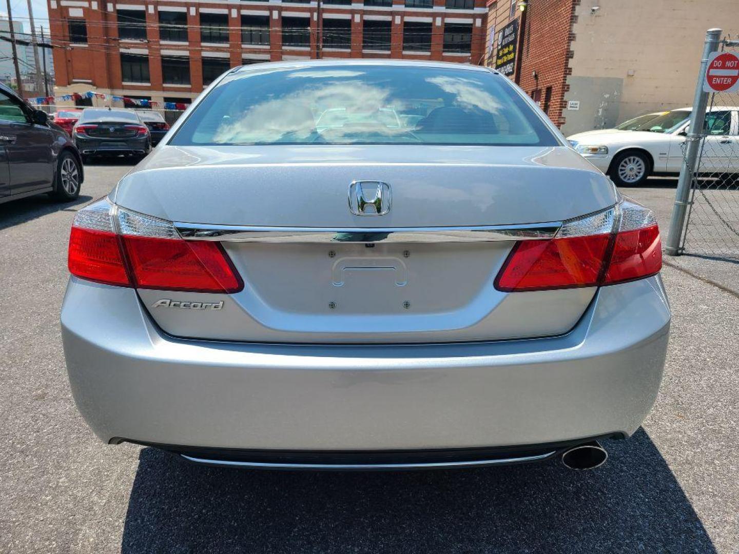 2015 SILVER HONDA ACCORD LX (1HGCR2F33FA) with an 2.4L engine, Continuously Variable transmission, located at 117 North Cameron Street, Harrisburg, PA, 17101, (717) 963-8962, 40.266762, -76.875259 - WE FINANCE!!! Good Credit/ Bad Credit/ No Credit - ALL Trade-Ins Welcomed!!! ***Guaranteed Credit Approval*** APPLY ONLINE or CALL us TODAY ;) Internet Prices and Marketplace Prices are SPECIAL discounted ***CASH DEALS*** Retail Prices are higher. Please call us to discuss your cash and finan - Photo#3