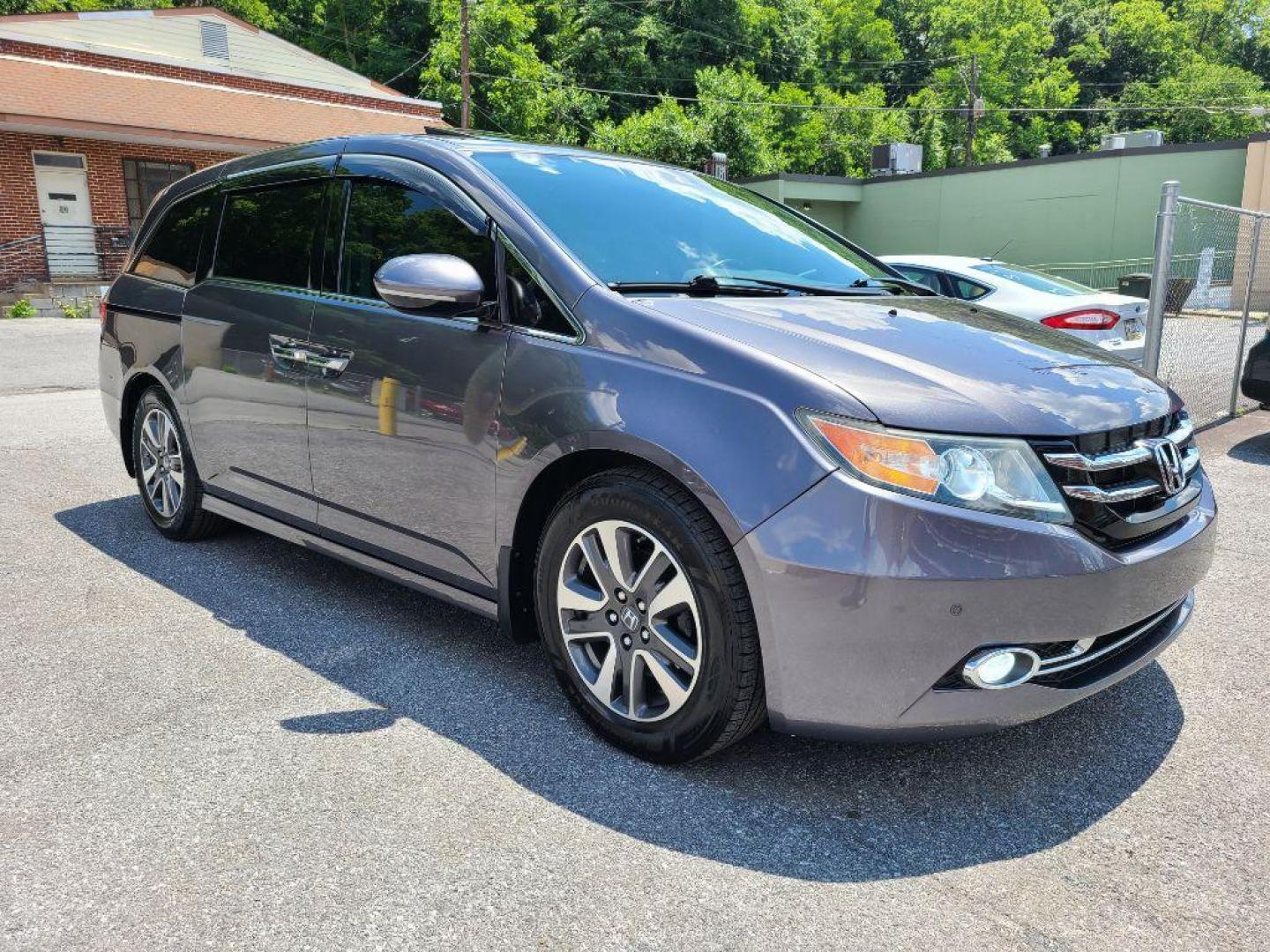 2015 GRAY HONDA ODYSSEY TOURING (5FNRL5H91FB) with an 3.5L engine, Automatic transmission, located at 7981 Paxton Street, Harrisburg, PA, 17111, (717) 561-2926, 40.261490, -76.749229 - WE FINANCE!!! Good Credit/ Bad Credit/ No Credit - ALL Trade-Ins Welcomed!!! ***Guaranteed Credit Approval*** APPLY ONLINE or CALL us TODAY ;) Internet Prices and Marketplace Prices are SPECIAL discounted ***CASH DEALS*** Retail Prices are higher. Please call us to discuss your cash and finan - Photo#6