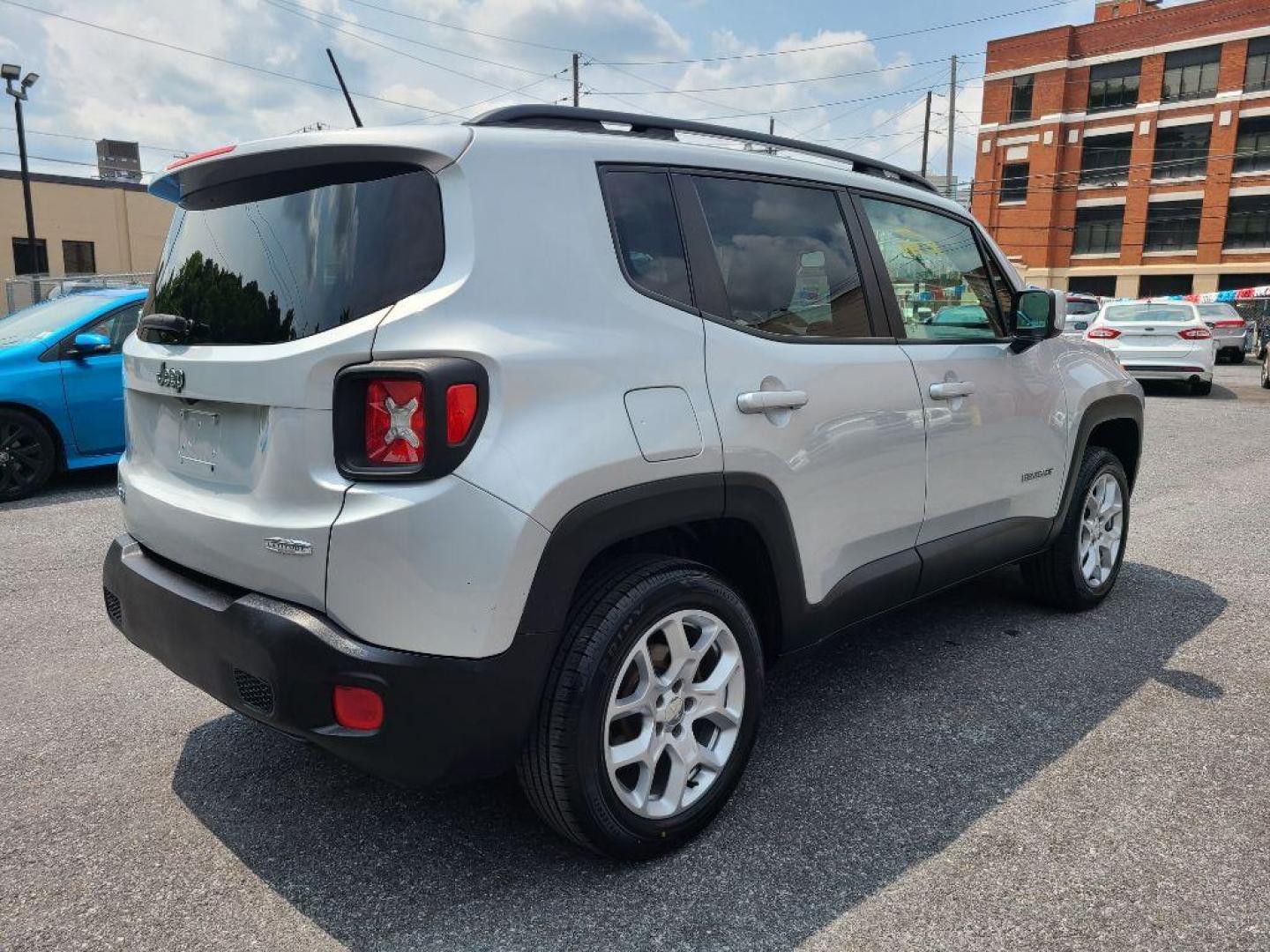 2015 SILVER JEEP RENEGADE LATITUDE (ZACCJBBTXFP) with an 2.4L engine, Automatic transmission, located at 7981 Paxton Street, Harrisburg, PA, 17111, (717) 561-2926, 40.261490, -76.749229 - WE FINANCE!!! Good Credit/ Bad Credit/ No Credit - ALL Trade-Ins Welcomed!!! ***Guaranteed Credit Approval*** APPLY ONLINE or CALL us TODAY ;) Internet Prices and Marketplace Prices are SPECIAL discounted ***CASH DEALS*** Retail Prices are higher. Please call us to discuss your cash and finan - Photo#4