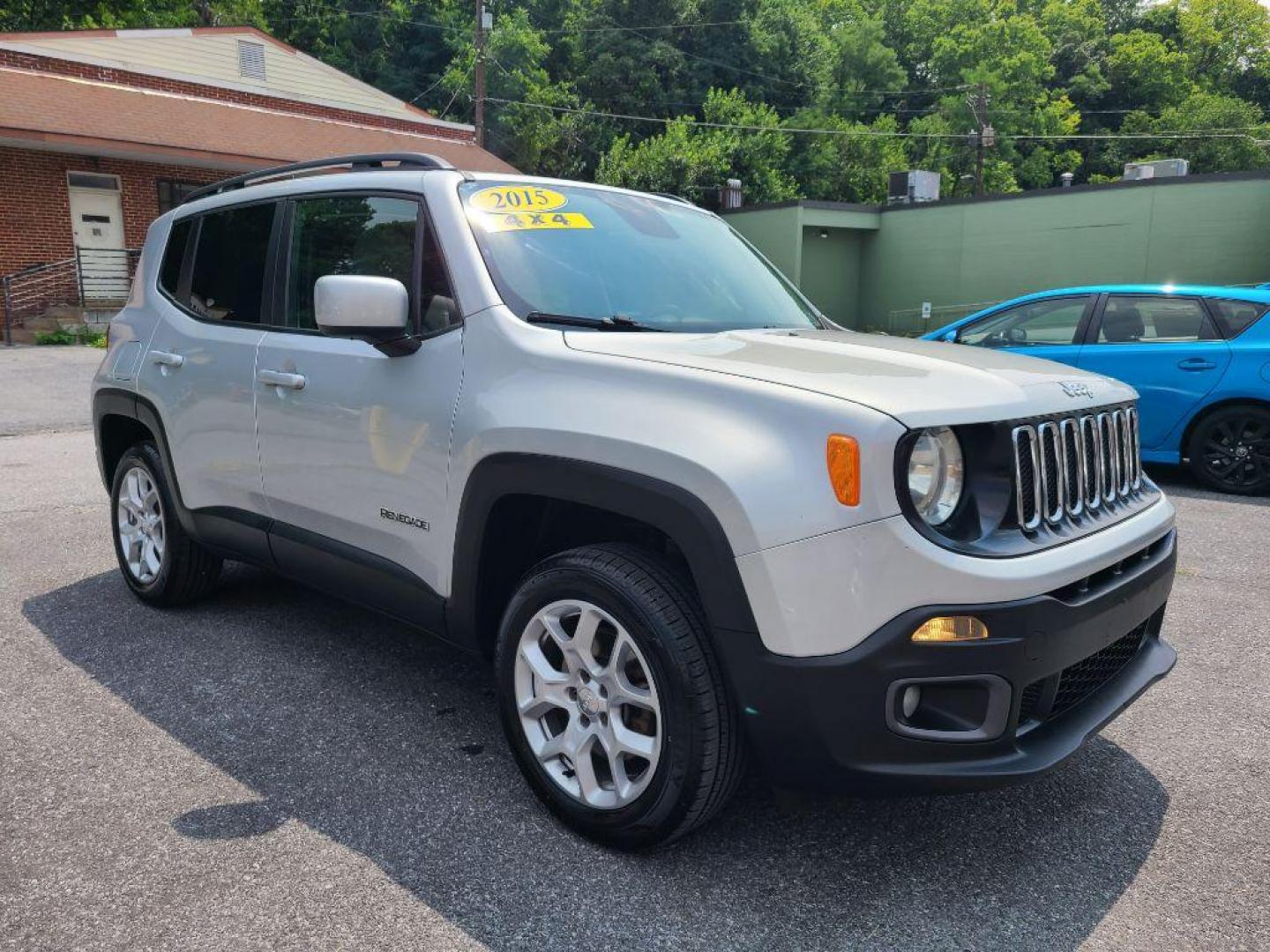 2015 SILVER JEEP RENEGADE LATITUDE (ZACCJBBTXFP) with an 2.4L engine, Automatic transmission, located at 7981 Paxton Street, Harrisburg, PA, 17111, (717) 561-2926, 40.261490, -76.749229 - WE FINANCE!!! Good Credit/ Bad Credit/ No Credit - ALL Trade-Ins Welcomed!!! ***Guaranteed Credit Approval*** APPLY ONLINE or CALL us TODAY ;) Internet Prices and Marketplace Prices are SPECIAL discounted ***CASH DEALS*** Retail Prices are higher. Please call us to discuss your cash and finan - Photo#6