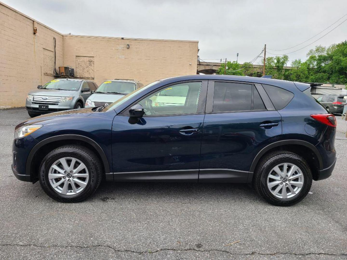 2015 BLUE MAZDA CX-5 TOURING (JM3KE4CY5F0) with an 2.5L engine, Automatic transmission, located at 117 North Cameron Street, Harrisburg, PA, 17101, (717) 963-8962, 40.266762, -76.875259 - WE FINANCE!!! Good Credit/ Bad Credit/ No Credit - ALL Trade-Ins Welcomed!!! ***Guaranteed Credit Approval*** APPLY ONLINE or CALL us TODAY ;) Internet Prices and Marketplace Prices are SPECIAL discounted ***CASH DEALS*** Retail Prices are higher. Please call us to discuss your cash and finan - Photo#1