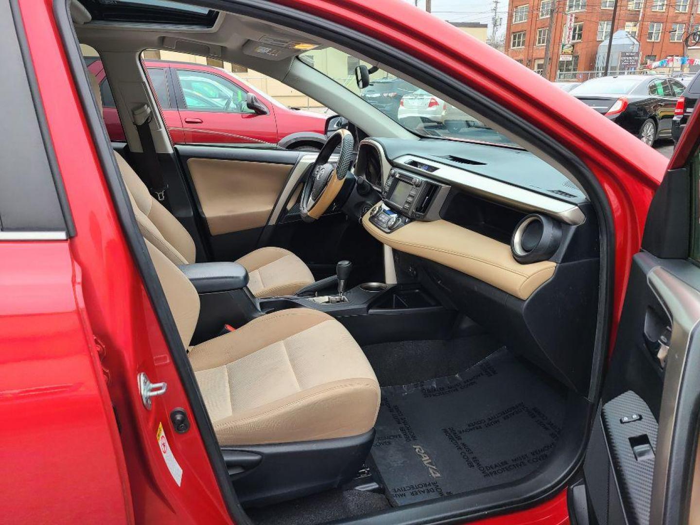 2015 RED TOYOTA RAV4 XLE (JTMRFREV2FD) with an 2.5L engine, Automatic transmission, located at 117 North Cameron Street, Harrisburg, PA, 17101, (717) 963-8962, 40.266762, -76.875259 - WE FINANCE!!! Good Credit/ Bad Credit/ No Credit - ALL Trade-Ins Welcomed!!! ***Guaranteed Credit Approval*** APPLY ONLINE or CALL us TODAY ;) Internet Prices and Marketplace Prices are SPECIAL discounted ***CASH DEALS*** Retail Prices are higher. Please call us to discuss your cash and finan - Photo#9