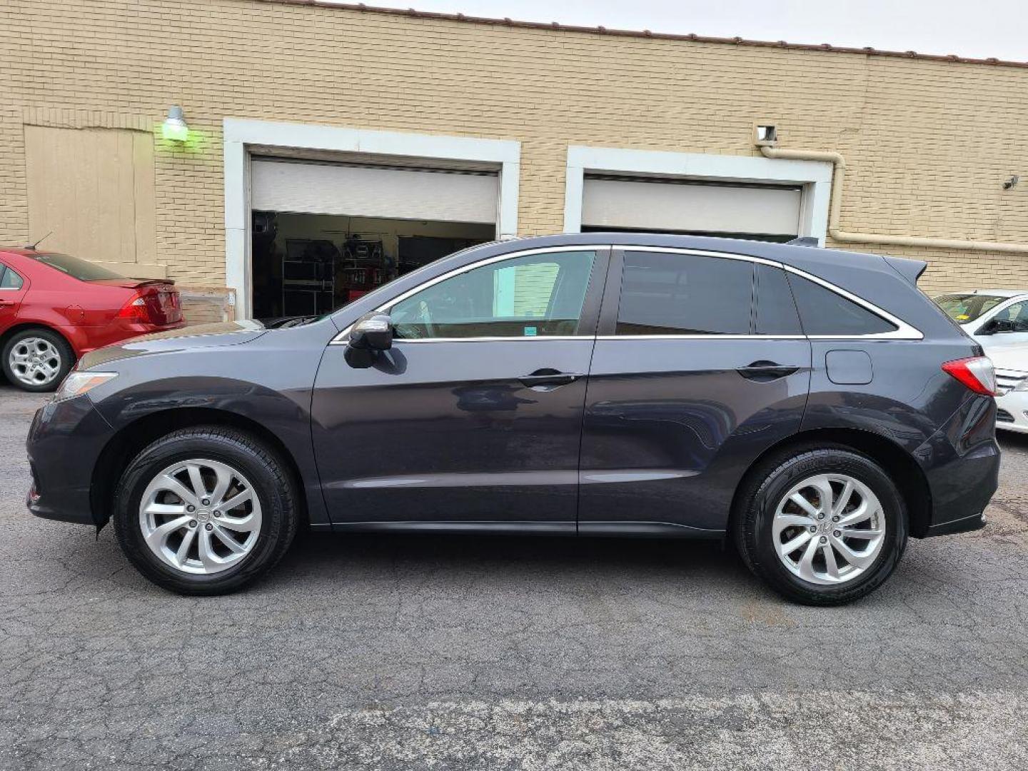 2016 GRAY ACURA RDX AWD (5J8TB4H34GL) with an 3.5L engine, Automatic transmission, located at 7981 Paxton Street, Harrisburg, PA, 17111, (717) 561-2926, 40.261490, -76.749229 - WE FINANCE!!! Good Credit/ Bad Credit/ No Credit - ALL Trade-Ins Welcomed!!! ***Guaranteed Credit Approval*** APPLY ONLINE or CALL us TODAY ;) Internet Prices and Marketplace Prices are SPECIAL discounted ***CASH DEALS*** Retail Prices are higher. Please call us to discuss your cash and finan - Photo#1