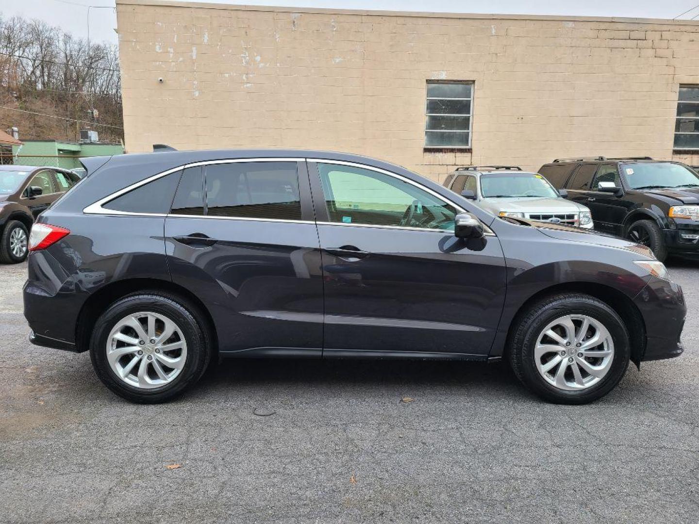 2016 GRAY ACURA RDX AWD (5J8TB4H34GL) with an 3.5L engine, Automatic transmission, located at 7981 Paxton Street, Harrisburg, PA, 17111, (717) 561-2926, 40.261490, -76.749229 - WE FINANCE!!! Good Credit/ Bad Credit/ No Credit - ALL Trade-Ins Welcomed!!! ***Guaranteed Credit Approval*** APPLY ONLINE or CALL us TODAY ;) Internet Prices and Marketplace Prices are SPECIAL discounted ***CASH DEALS*** Retail Prices are higher. Please call us to discuss your cash and finan - Photo#5