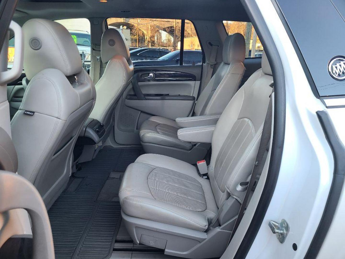 2016 WHITE BUICK ENCLAVE SUV UTILITY AWD (5GAKVBKD7GJ) with an 3.6L engine, Automatic transmission, located at 7981 Paxton Street, Harrisburg, PA, 17111, (717) 561-2926, 40.261490, -76.749229 - WE FINANCE!!! Good Credit/ Bad Credit/ No Credit - ALL Trade-Ins Welcomed!!! ***Guaranteed Credit Approval*** APPLY ONLINE or CALL us TODAY ;) Internet Prices and Marketplace Prices are SPECIAL discounted ***CASH DEALS*** Retail Prices are higher. Please call us to discuss your cash and finan - Photo#16