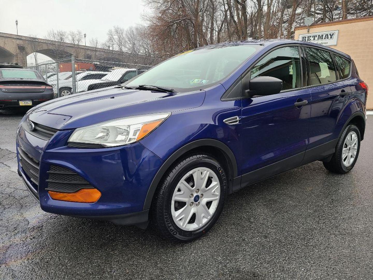 2016 BLUE FORD ESCAPE S (1FMCU0F73GU) with an 2.5L engine, Automatic transmission, located at 117 North Cameron Street, Harrisburg, PA, 17101, (717) 963-8962, 40.266762, -76.875259 - WE FINANCE!!! Good Credit/ Bad Credit/ No Credit - ALL Trade-Ins Welcomed!!! ***Guaranteed Credit Approval*** APPLY ONLINE or CALL us TODAY ;) Internet Prices and Marketplace Prices are SPECIAL discounted ***CASH DEALS*** Retail Prices are higher. Please call us to discuss your cash and finan - Photo#0