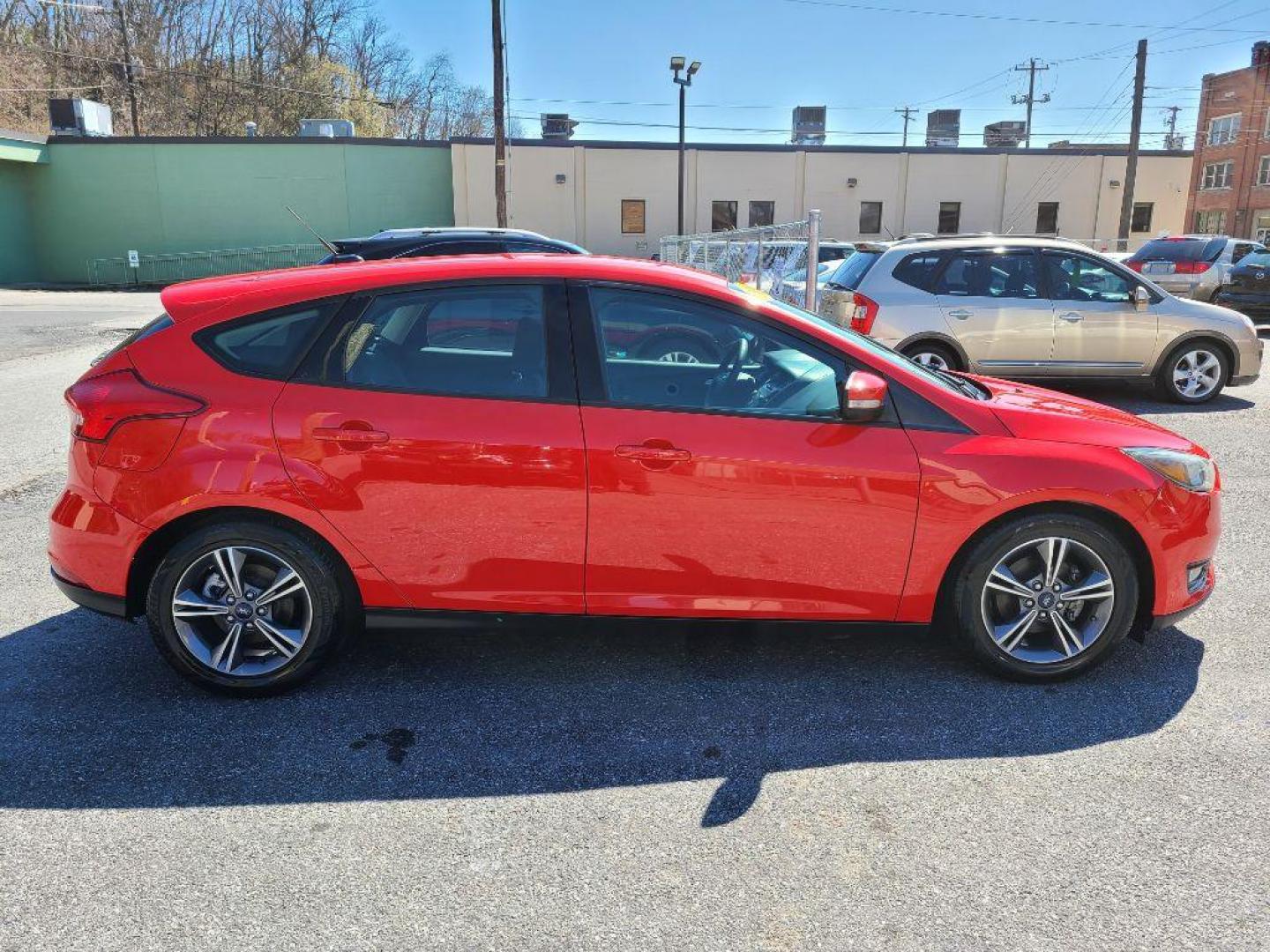 2016 RED FORD FOCUS SE (1FADP3KE0GL) with an 1.0L engine, Automatic transmission, located at 7981 Paxton Street, Harrisburg, PA, 17111, (717) 561-2926, 40.261490, -76.749229 - WE FINANCE!!! Good Credit/ Bad Credit/ No Credit - ALL Trade-Ins Welcomed!!! ***Guaranteed Credit Approval*** APPLY ONLINE or CALL us TODAY ;) Internet Prices and Marketplace Prices are SPECIAL discounted ***CASH DEALS*** Retail Prices are higher. Please call us to discuss your cash and finan - Photo#5