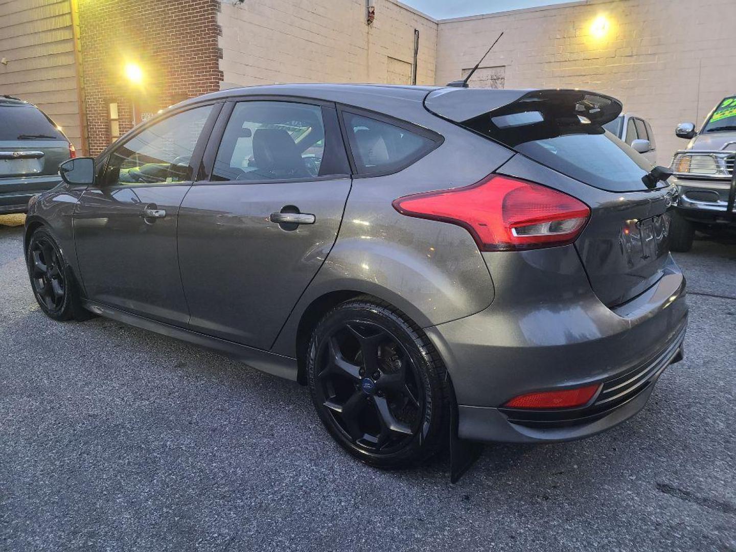 2016 GRAY FORD FOCUS ST (1FADP3L90GL) with an 2.0L engine, 6-Speed Manual transmission, located at 117 North Cameron Street, Harrisburg, PA, 17101, (717) 963-8962, 40.266762, -76.875259 - WE FINANCE!!! Good Credit/ Bad Credit/ No Credit - ALL Trade-Ins Welcomed!!! ***Guaranteed Credit Approval*** APPLY ONLINE or CALL us TODAY ;) Internet Prices and Marketplace Prices are SPECIAL discounted ***CASH DEALS*** Retail Prices are higher. Please call us to discuss your cash and finan - Photo#2