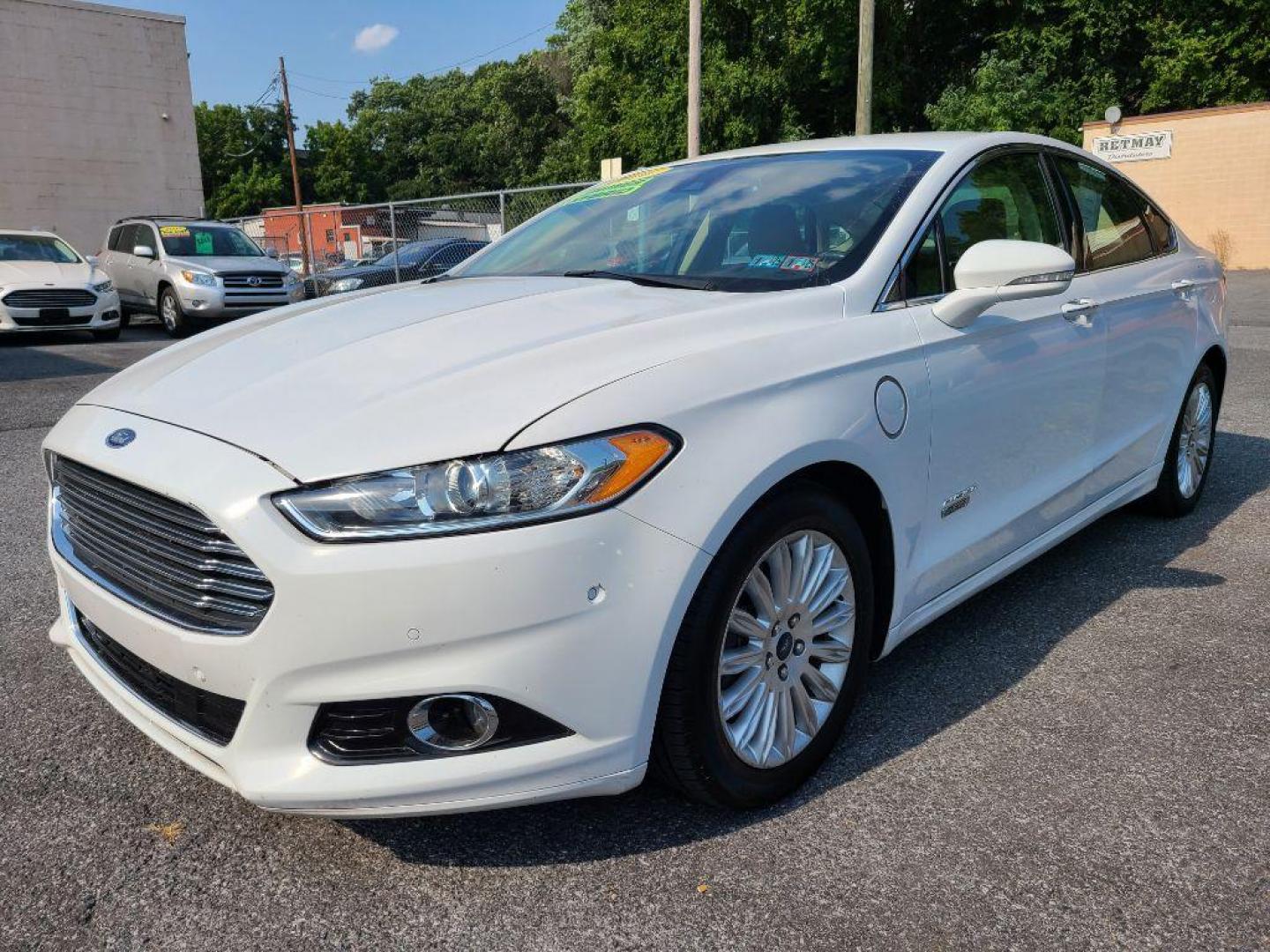 2016 WHITE FORD FUSION SE PHEV (3FA6P0PU6GR) with an 2.0L engine, Continuously Variable transmission, located at 7981 Paxton Street, Harrisburg, PA, 17111, (717) 561-2926, 40.261490, -76.749229 - WE FINANCE!!! Good Credit/ Bad Credit/ No Credit - ALL Trade-Ins Welcomed!!! ***Guaranteed Credit Approval*** APPLY ONLINE or CALL us TODAY ;) Internet Prices and Marketplace Prices are SPECIAL discounted ***CASH DEALS*** Retail Prices are higher. Please call us to discuss your cash and finan - Photo#0