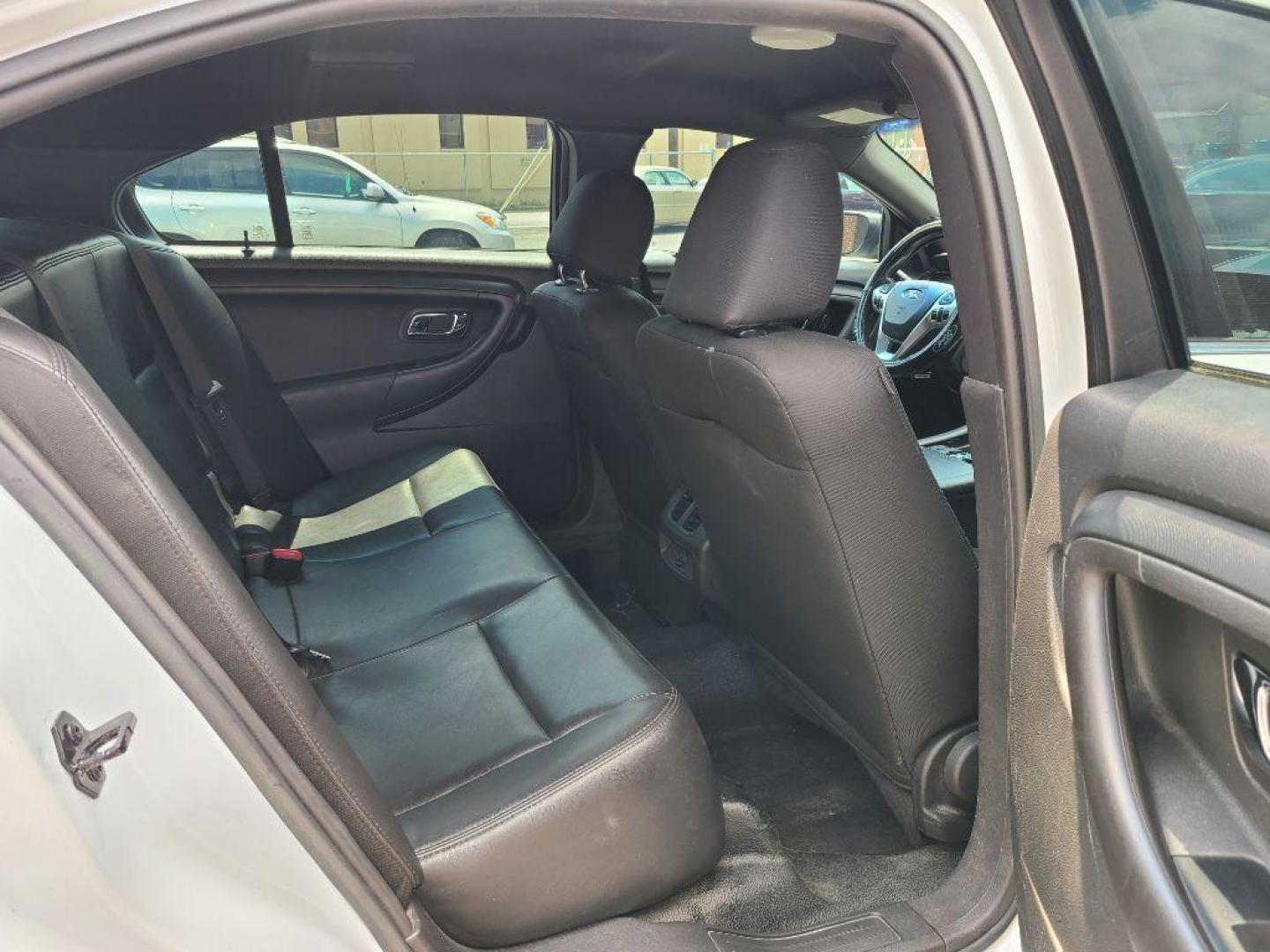 2016 WHITE FORD TAURUS POLICE INTERCEPTOR (1FAHP2MK4GG) with an 3.7L engine, Automatic transmission, located at 117 North Cameron Street, Harrisburg, PA, 17101, (717) 963-8962, 40.266762, -76.875259 - WE FINANCE!!! Good Credit/ Bad Credit/ No Credit - ALL Trade-Ins Welcomed!!! ***Guaranteed Credit Approval*** APPLY ONLINE or CALL us TODAY ;) Internet Prices and Marketplace Prices are SPECIAL discounted ***CASH DEALS*** Retail Prices are higher. Please call us to discuss your cash and finan - Photo#10