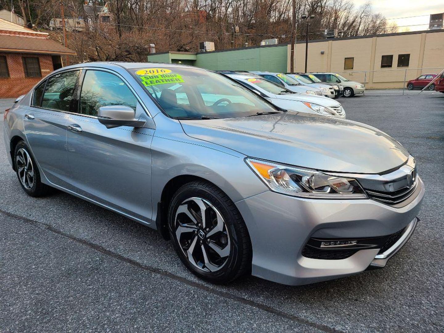 2016 SILVER HONDA ACCORD EXL (1HGCR3F89GA) with an 3.5L engine, Automatic transmission, located at 7981 Paxton Street, Harrisburg, PA, 17111, (717) 561-2926, 40.261490, -76.749229 - WE FINANCE!!! Good Credit/ Bad Credit/ No Credit - ALL Trade-Ins Welcomed!!! ***Guaranteed Credit Approval*** APPLY ONLINE or CALL us TODAY ;) Internet Prices and Marketplace Prices are SPECIAL discounted ***CASH DEALS*** Retail Prices are higher. Please call us to discuss your cash and finan - Photo#6