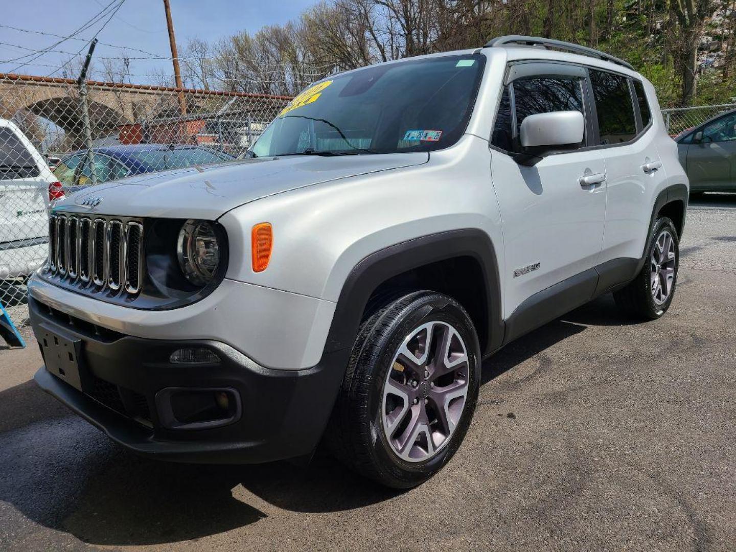 2016 SILVER JEEP RENEGADE LATITUDE (ZACCJBBT8GP) with an 2.4L engine, Automatic transmission, located at 7981 Paxton Street, Harrisburg, PA, 17111, (717) 561-2926, 40.261490, -76.749229 - WE FINANCE!!! Good Credit/ Bad Credit/ No Credit - ALL Trade-Ins Welcomed!!! ***Guaranteed Credit Approval*** APPLY ONLINE or CALL us TODAY ;) Internet Prices and Marketplace Prices are SPECIAL discounted ***CASH DEALS*** Retail Prices are higher. Please call us to discuss your cash and finan - Photo#0