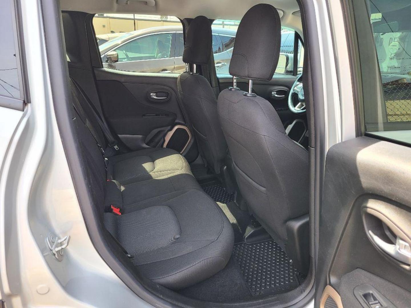 2016 SILVER JEEP RENEGADE LATITUDE (ZACCJBBT8GP) with an 2.4L engine, Automatic transmission, located at 7981 Paxton Street, Harrisburg, PA, 17111, (717) 561-2926, 40.261490, -76.749229 - WE FINANCE!!! Good Credit/ Bad Credit/ No Credit - ALL Trade-Ins Welcomed!!! ***Guaranteed Credit Approval*** APPLY ONLINE or CALL us TODAY ;) Internet Prices and Marketplace Prices are SPECIAL discounted ***CASH DEALS*** Retail Prices are higher. Please call us to discuss your cash and finan - Photo#10