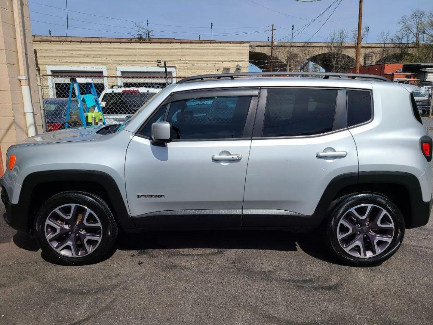 2016 SILVER JEEP RENEGADE LATITUDE (ZACCJBBT8GP) with an 2.4L engine, Automatic transmission, located at 7981 Paxton Street, Harrisburg, PA, 17111, (717) 561-2926, 40.261490, -76.749229 - WE FINANCE!!! Good Credit/ Bad Credit/ No Credit - ALL Trade-Ins Welcomed!!! ***Guaranteed Credit Approval*** APPLY ONLINE or CALL us TODAY ;) Internet Prices and Marketplace Prices are SPECIAL discounted ***CASH DEALS*** Retail Prices are higher. Please call us to discuss your cash and finan - Photo#1