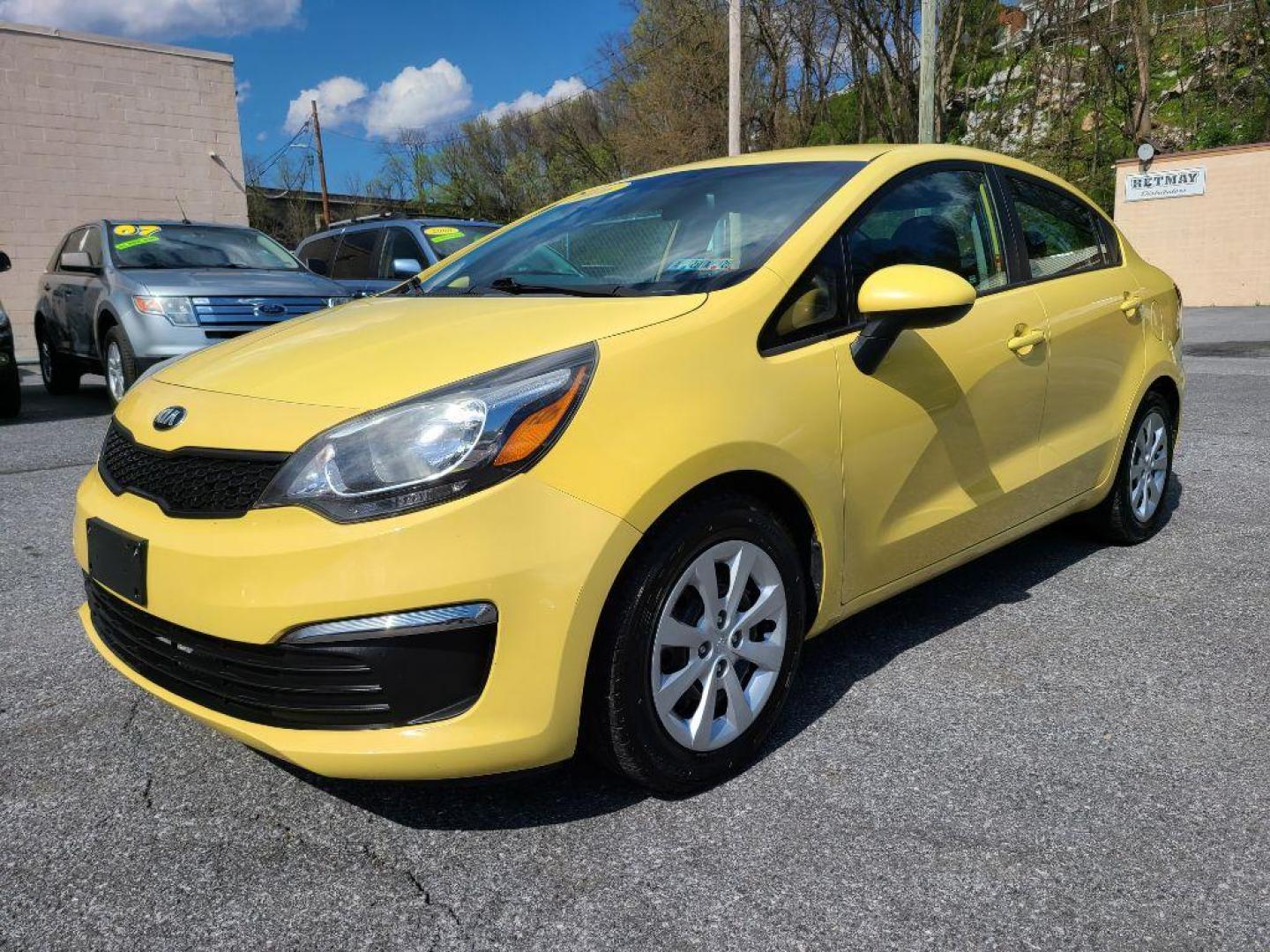 2016 YELLOW KIA RIO LX (KNADM4A32G6) with an 1.6L engine, 6-Speed Manual transmission, located at 117 North Cameron Street, Harrisburg, PA, 17101, (717) 963-8962, 40.266762, -76.875259 - WE FINANCE!!! Good Credit/ Bad Credit/ No Credit - ALL Trade-Ins Welcomed!!! ***Guaranteed Credit Approval*** APPLY ONLINE or CALL us TODAY ;) Internet Prices and Marketplace Prices are SPECIAL discounted ***CASH DEALS*** Retail Prices are higher. Please call us to discuss your cash and finan - Photo#0