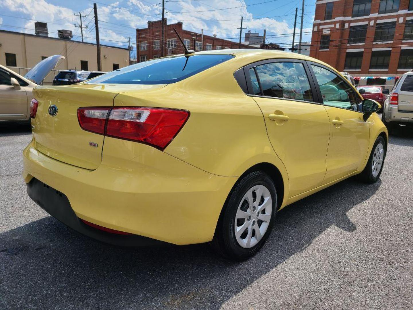 2016 YELLOW KIA RIO LX (KNADM4A32G6) with an 1.6L engine, 6-Speed Manual transmission, located at 117 North Cameron Street, Harrisburg, PA, 17101, (717) 963-8962, 40.266762, -76.875259 - WE FINANCE!!! Good Credit/ Bad Credit/ No Credit - ALL Trade-Ins Welcomed!!! ***Guaranteed Credit Approval*** APPLY ONLINE or CALL us TODAY ;) Internet Prices and Marketplace Prices are SPECIAL discounted ***CASH DEALS*** Retail Prices are higher. Please call us to discuss your cash and finan - Photo#4