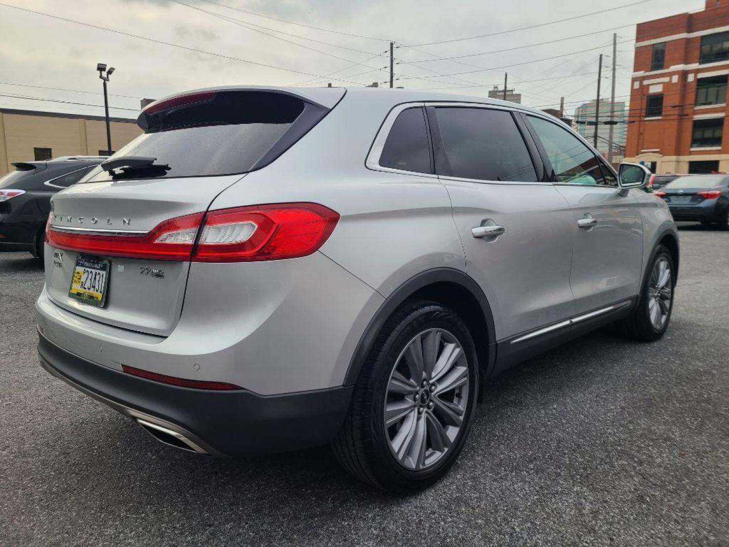 2016 SILVER LINCOLN MKX RESERVE (2LMTJ8LP1GB) with an 2.7L engine, Automatic transmission, located at 7981 Paxton Street, Harrisburg, PA, 17111, (717) 561-2926, 40.261490, -76.749229 - WE FINANCE!!! Good Credit/ Bad Credit/ No Credit - ALL Trade-Ins Welcomed!!! ***Guaranteed Credit Approval*** APPLY ONLINE or CALL us TODAY ;) Internet Prices and Marketplace Prices are SPECIAL discounted ***CASH DEALS*** Retail Prices are higher. Please call us to discuss your cash and finan - Photo#4