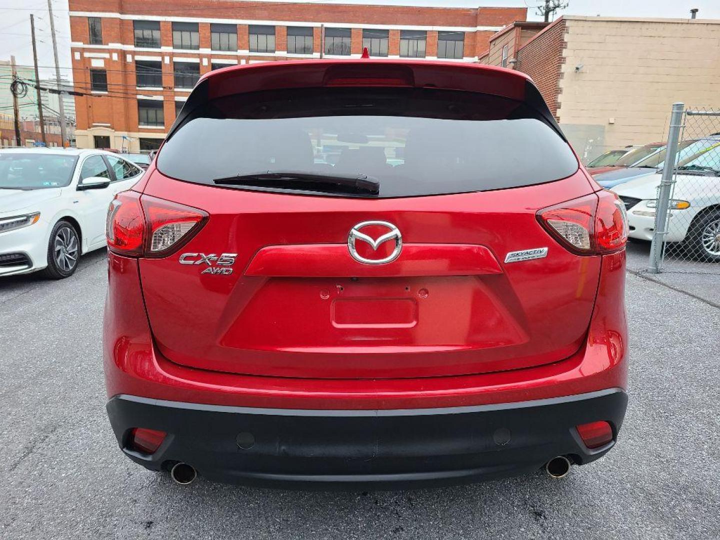 2016 BURGUN MAZDA CX-5 TOURING (JM3KE4CY5G0) with an 2.5L engine, Automatic transmission, located at 117 North Cameron Street, Harrisburg, PA, 17101, (717) 963-8962, 40.266762, -76.875259 - WE FINANCE!!! Good Credit/ Bad Credit/ No Credit - ALL Trade-Ins Welcomed!!! ***Guaranteed Credit Approval*** APPLY ONLINE or CALL us TODAY ;) Internet Prices and Marketplace Prices are SPECIAL discounted ***CASH DEALS*** Retail Prices are higher. Please call us to discuss your cash and finan - Photo#3