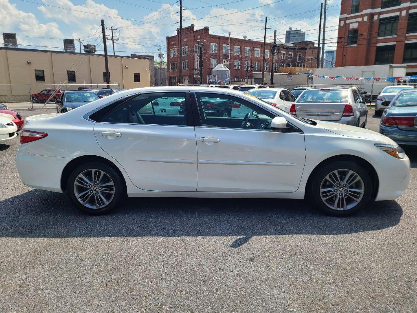 2016 WHITE TOYOTA CAMRY SE SPECIAL EDITION (4T1BF1FK9GU) with an 2.5L engine, Automatic transmission, located at 7981 Paxton Street, Harrisburg, PA, 17111, (717) 561-2926, 40.261490, -76.749229 - WE FINANCE!!! Good Credit/ Bad Credit/ No Credit - ALL Trade-Ins Welcomed!!! ***Guaranteed Credit Approval*** APPLY ONLINE or CALL us TODAY ;) Internet Prices and Marketplace Prices are SPECIAL discounted ***CASH DEALS*** Retail Prices are higher. Please call us to discuss your cash and finan - Photo#5