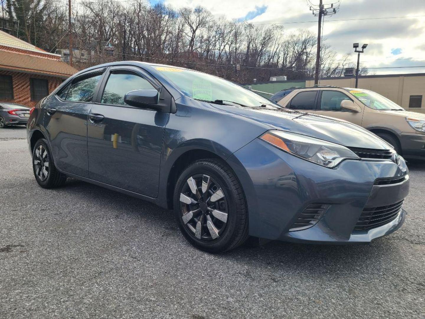 2016 GRAY TOYOTA COROLLA LE (2T1BURHE3GC) with an 1.8L engine, Automatic transmission, located at 7981 Paxton Street, Harrisburg, PA, 17111, (717) 561-2926, 40.261490, -76.749229 - WE FINANCE!!! Good Credit/ Bad Credit/ No Credit - ALL Trade-Ins Welcomed!!! ***Guaranteed Credit Approval*** APPLY ONLINE or CALL us TODAY ;) Internet Prices and Marketplace Prices are SPECIAL discounted ***CASH DEALS*** Retail Prices are higher. Please call us to discuss your cash and finan - Photo#6