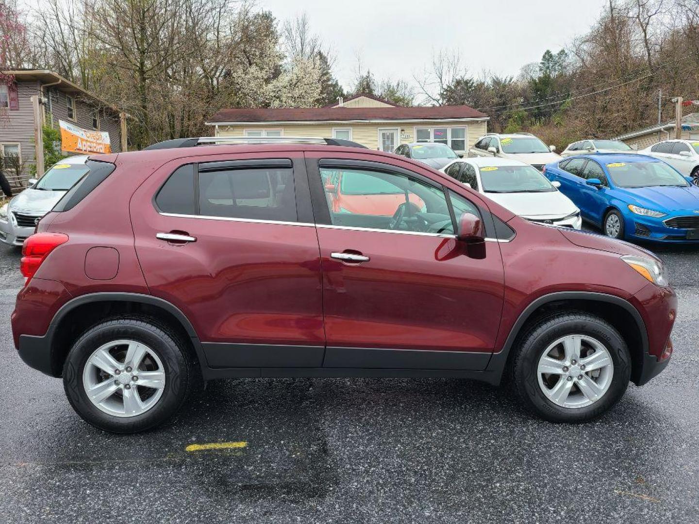 2017 RED CHEVROLET TRAX 1LT (3GNCJPSB5HL) with an 1.4L engine, Automatic transmission, located at 7981 Paxton Street, Harrisburg, PA, 17111, (717) 561-2926, 40.261490, -76.749229 - WE FINANCE!!! Good Credit/ Bad Credit/ No Credit - ALL Trade-Ins Welcomed!!! ***Guaranteed Credit Approval*** APPLY ONLINE or CALL us TODAY ;) Internet Prices and Marketplace Prices are SPECIAL discounted ***CASH DEALS*** Retail Prices are higher. Please call us to discuss your cash and finan - Photo#5