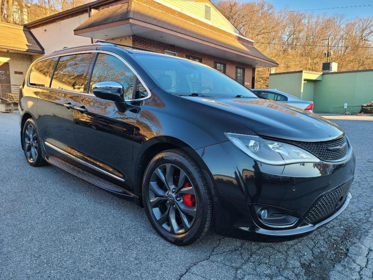 2017 BLACK CHRYSLER PACIFICA LIMITED (2C4RC1GG6HR) with an 3.6L engine, Automatic transmission, located at 117 North Cameron Street, Harrisburg, PA, 17101, (717) 963-8962, 40.266762, -76.875259 - WE FINANCE!!! Good Credit/ Bad Credit/ No Credit - ALL Trade-Ins Welcomed!!! ***Guaranteed Credit Approval*** APPLY ONLINE or CALL us TODAY ;) Internet Prices and Marketplace Prices are SPECIAL discounted ***CASH DEALS*** Retail Prices are higher. Please call us to discuss your cash and finan - Photo#6