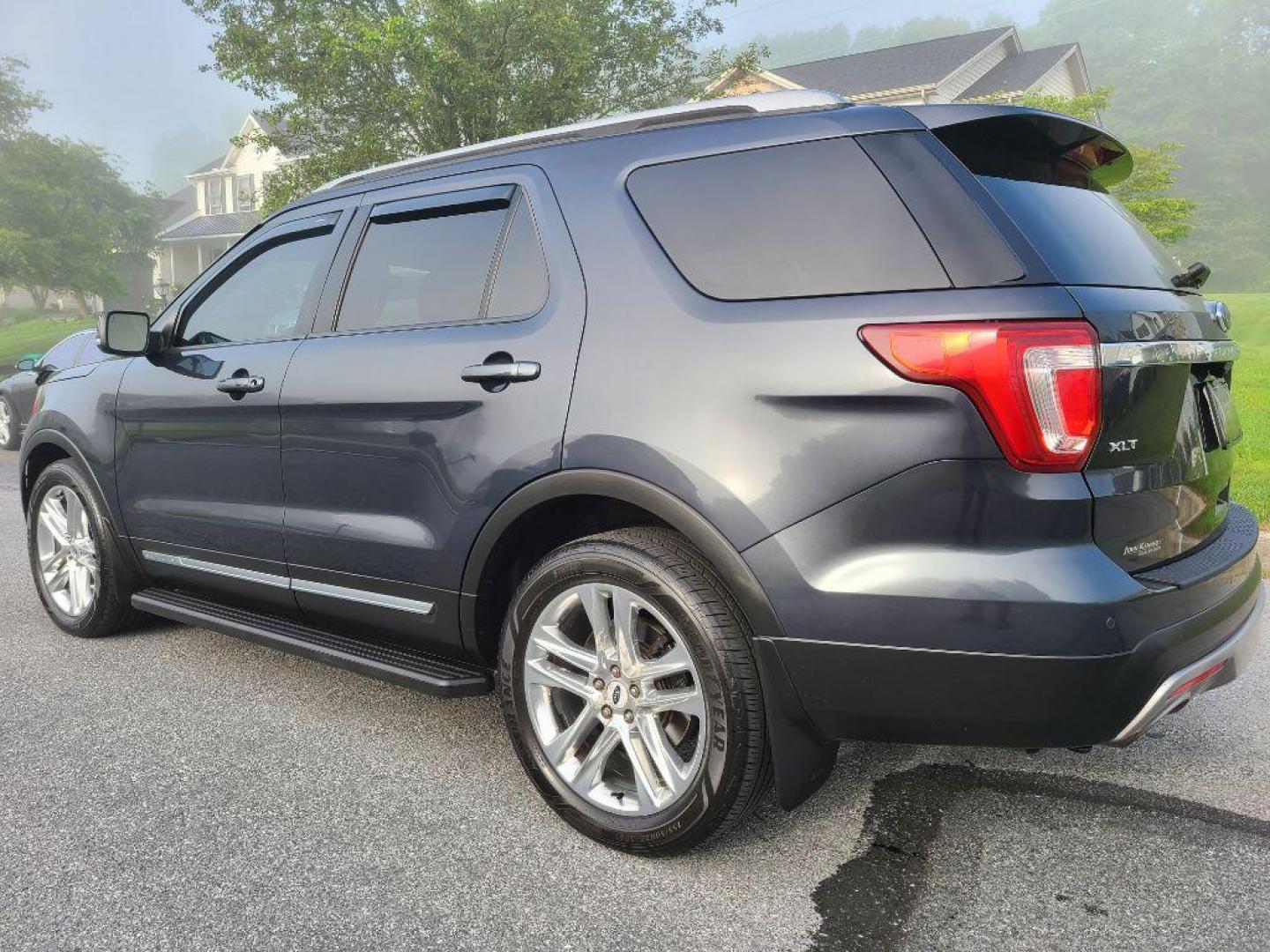 2017 BLUE FORD EXPLORER XLT (1FM5K8D88HG) with an 3.5L engine, Automatic transmission, located at 117 North Cameron Street, Harrisburg, PA, 17101, (717) 963-8962, 40.266762, -76.875259 - WE FINANCE!!! Good Credit/ Bad Credit/ No Credit - ALL Trade-Ins Welcomed!!! ***Guaranteed Credit Approval*** APPLY ONLINE or CALL us TODAY ;) Internet Prices and Marketplace Prices are SPECIAL discounted ***CASH DEALS*** Retail Prices are higher. Please call us to discuss your cash and finan - Photo#2