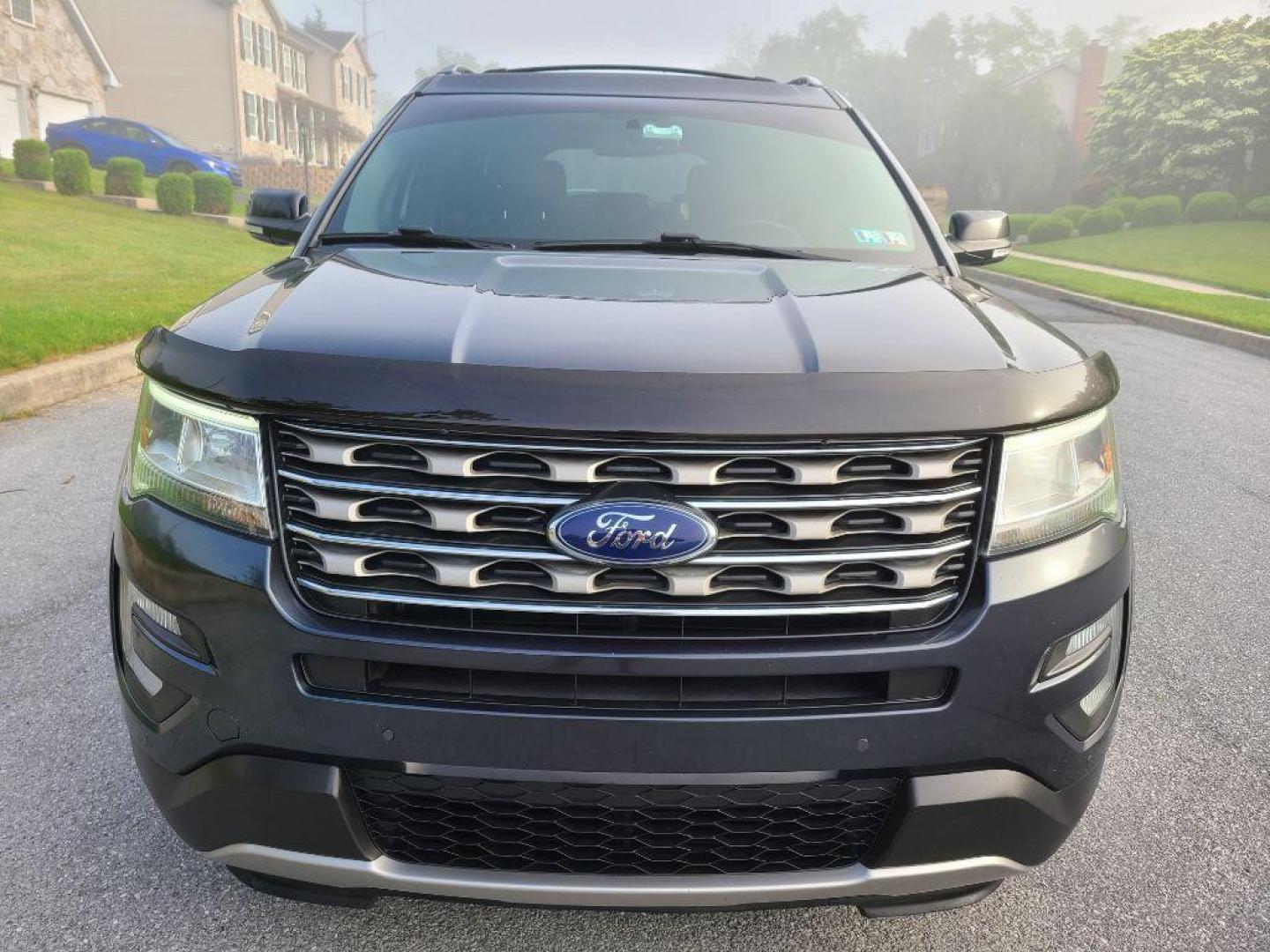 2017 BLUE FORD EXPLORER XLT (1FM5K8D88HG) with an 3.5L engine, Automatic transmission, located at 117 North Cameron Street, Harrisburg, PA, 17101, (717) 963-8962, 40.266762, -76.875259 - WE FINANCE!!! Good Credit/ Bad Credit/ No Credit - ALL Trade-Ins Welcomed!!! ***Guaranteed Credit Approval*** APPLY ONLINE or CALL us TODAY ;) Internet Prices and Marketplace Prices are SPECIAL discounted ***CASH DEALS*** Retail Prices are higher. Please call us to discuss your cash and finan - Photo#7