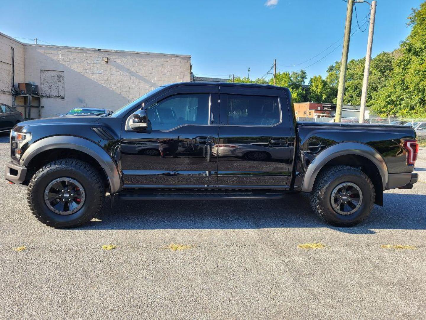 2017 BLACK FORD F150 SUPERCREW RAPTOR (1FTFW1RG3HF) with an 3.5L engine, Automatic transmission, located at 117 North Cameron Street, Harrisburg, PA, 17101, (717) 963-8962, 40.266762, -76.875259 - WE FINANCE!!! Good Credit/ Bad Credit/ No Credit - ALL Trade-Ins Welcomed!!! ***Guaranteed Credit Approval*** APPLY ONLINE or CALL us TODAY ;) Internet Prices and Marketplace Prices are SPECIAL discounted ***CASH DEALS*** Retail Prices are higher. Please call us to discuss your cash and finan - Photo#1