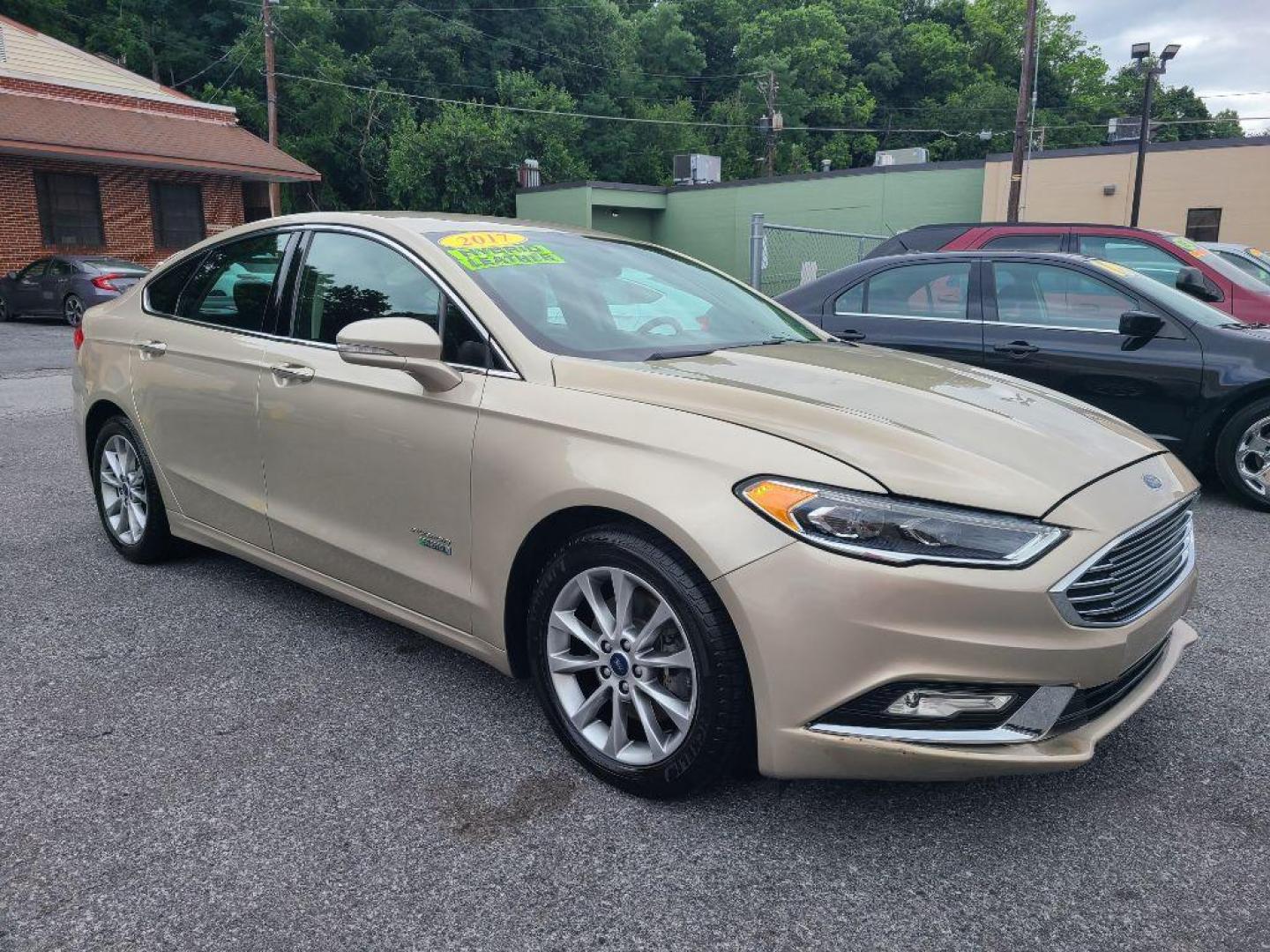 2017 TAN FORD FUSION SE PHEV (3FA6P0PU2HR) with an 2.0L engine, Continuously Variable transmission, located at 117 North Cameron Street, Harrisburg, PA, 17101, (717) 963-8962, 40.266762, -76.875259 - WE FINANCE!!! Good Credit/ Bad Credit/ No Credit - ALL Trade-Ins Welcomed!!! ***Guaranteed Credit Approval*** APPLY ONLINE or CALL us TODAY ;) Internet Prices and Marketplace Prices are SPECIAL discounted ***CASH DEALS*** Retail Prices are higher. Please call us to discuss your cash and finan - Photo#6