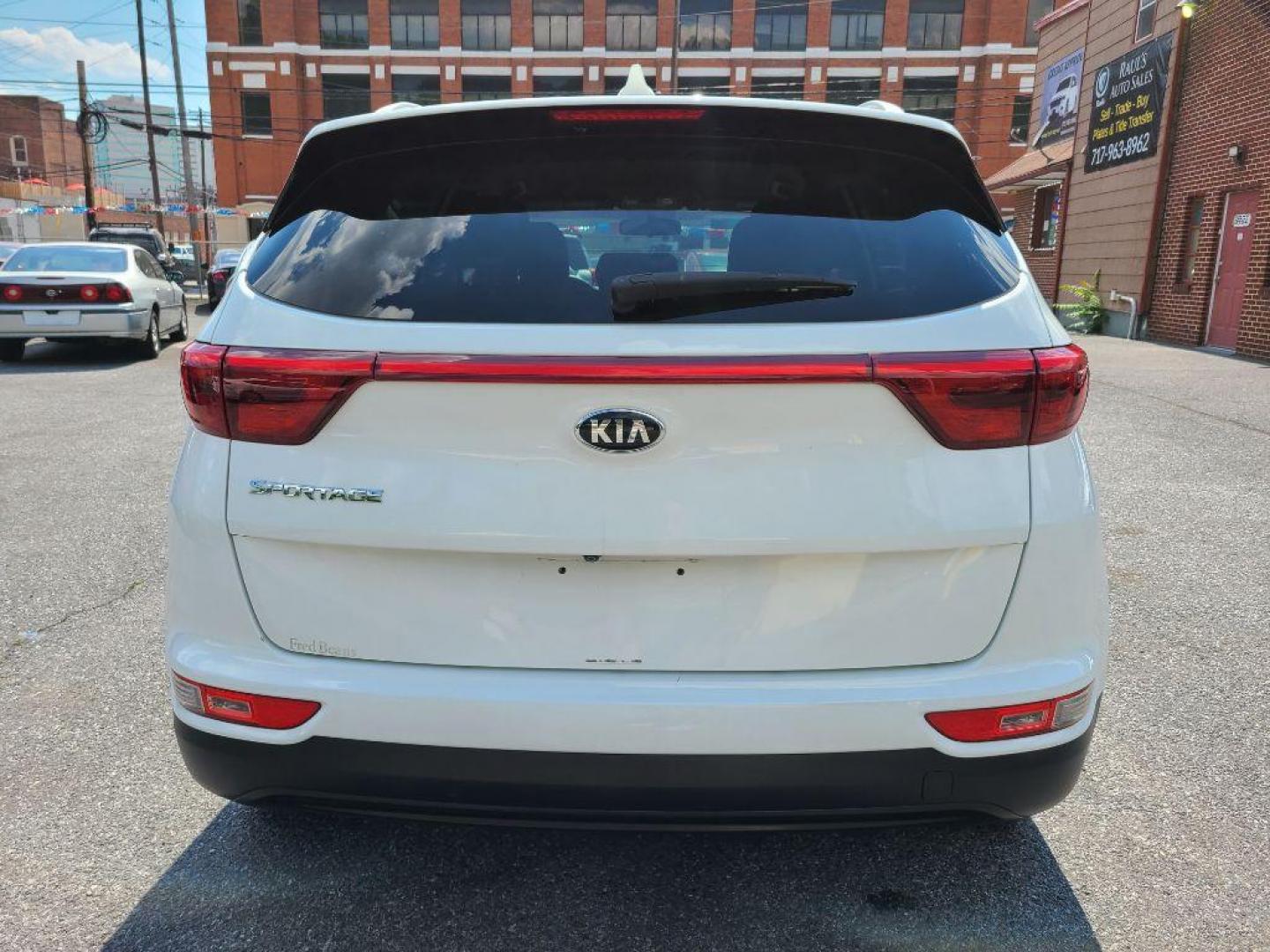 2017 WHITE KIA SPORTAGE LX (KNDPMCAC8H7) with an 2.4L engine, Automatic transmission, located at 117 North Cameron Street, Harrisburg, PA, 17101, (717) 963-8962, 40.266762, -76.875259 - WE FINANCE!!! Good Credit/ Bad Credit/ No Credit - ALL Trade-Ins Welcomed!!! ***Guaranteed Credit Approval*** APPLY ONLINE or CALL us TODAY ;) Internet Prices and Marketplace Prices are SPECIAL discounted ***CASH DEALS*** Retail Prices are higher. Please call us to discuss your cash and finan - Photo#3