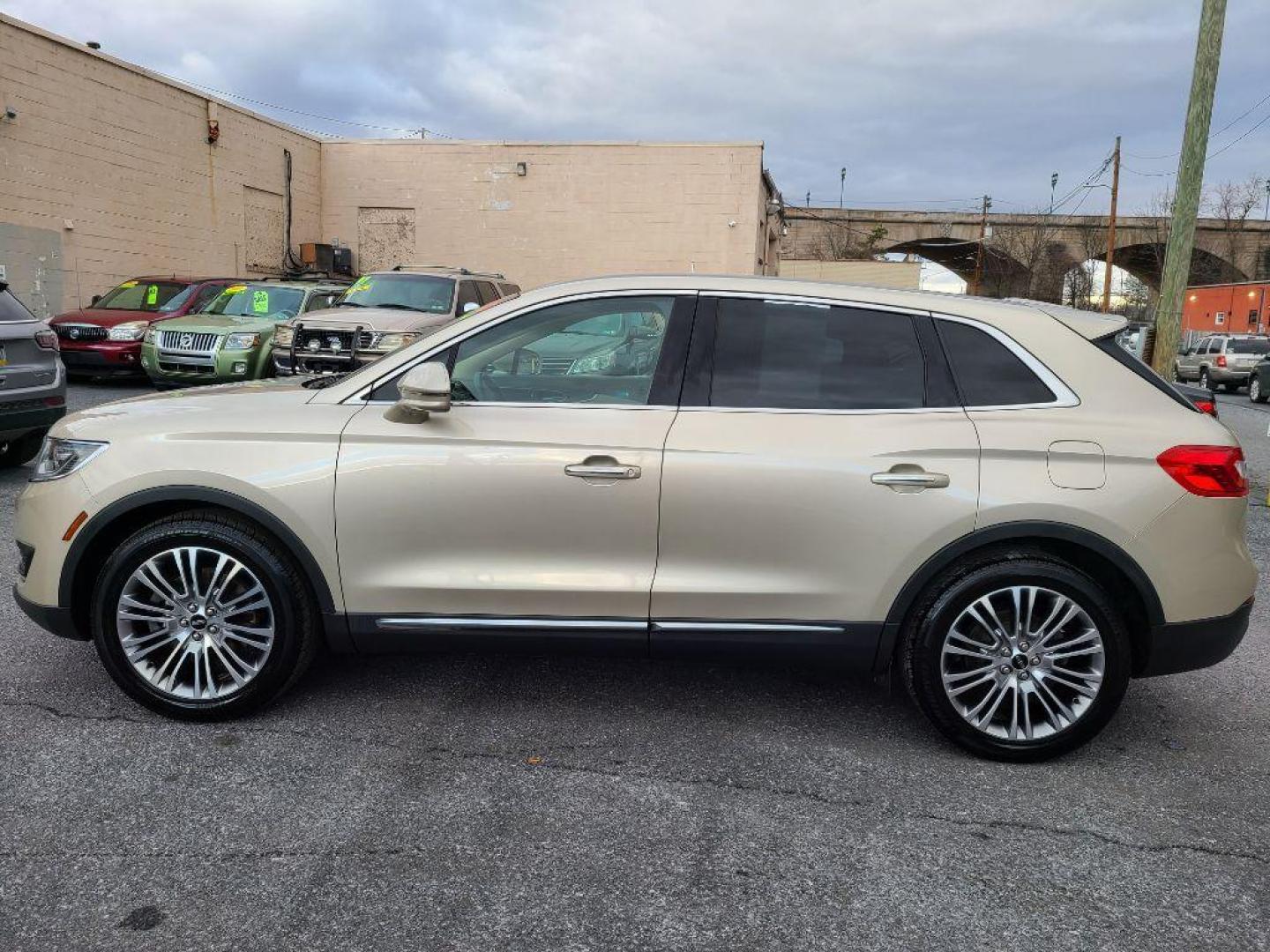 2017 BEIGE LINCOLN MKX RESERVE (2LMPJ8LR5HB) with an 3.7L engine, Automatic transmission, located at 117 North Cameron Street, Harrisburg, PA, 17101, (717) 963-8962, 40.266762, -76.875259 - WE FINANCE!!! Good Credit/ Bad Credit/ No Credit - ALL Trade-Ins Welcomed!!! ***Guaranteed Credit Approval*** APPLY ONLINE or CALL us TODAY ;) Internet Prices and Marketplace Prices are SPECIAL discounted ***CASH DEALS*** Retail Prices are higher. Please call us to discuss your cash and finan - Photo#1