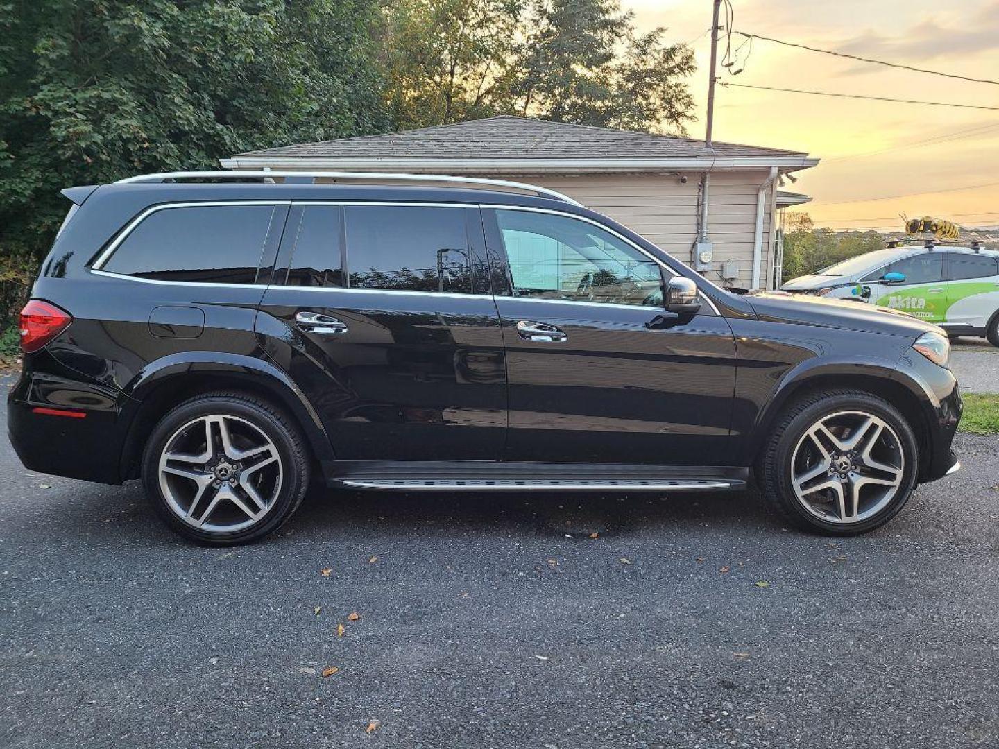 2017 BLACK MERCEDES-BENZ GLS 550 4MATIC (4JGDF7DE6HA) with an 4.7L engine, Automatic transmission, located at 7981 Paxton Street, Harrisburg, PA, 17111, (717) 561-2926, 40.261490, -76.749229 - WE FINANCE!!! Good Credit/ Bad Credit/ No Credit - ALL Trade-Ins Welcomed!!! ***Guaranteed Credit Approval*** APPLY ONLINE or CALL us TODAY ;) Internet Prices and Marketplace Prices are SPECIAL discounted ***CASH DEALS*** Retail Prices are higher. Please call us to discuss your cash and finan - Photo#5