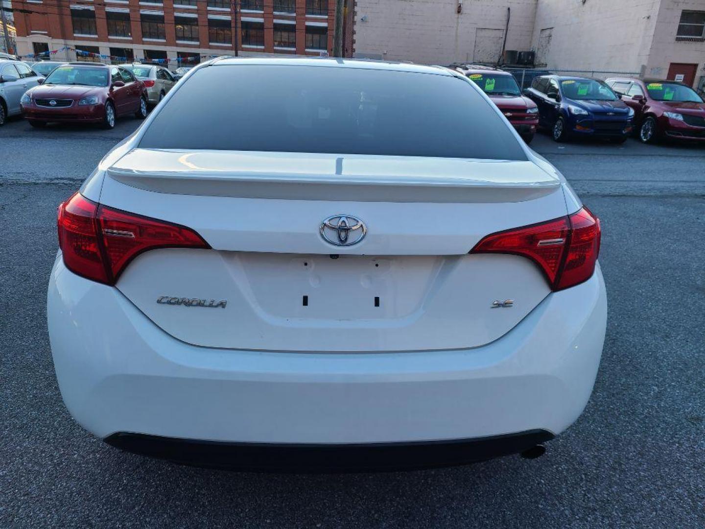 2017 WHITE TOYOTA COROLLA SE (2T1BURHE4HC) with an 1.8L engine, Continuously Variable transmission, located at 7981 Paxton Street, Harrisburg, PA, 17111, (717) 561-2926, 40.261490, -76.749229 - WE FINANCE!!! Good Credit/ Bad Credit/ No Credit - ALL Trade-Ins Welcomed!!! ***Guaranteed Credit Approval*** APPLY ONLINE or CALL us TODAY ;) Internet Prices and Marketplace Prices are SPECIAL discounted ***CASH DEALS*** Retail Prices are higher. Please call us to discuss your cash and finan - Photo#2