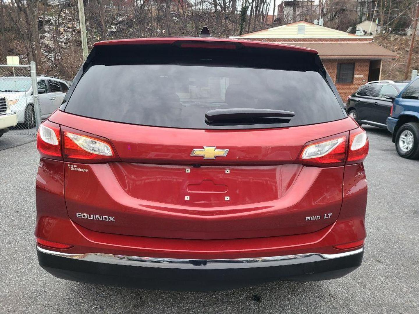 2018 RED CHEVROLET EQUINOX LT (2GNAXSEV2J6) with an 1.5L engine, Automatic transmission, located at 117 North Cameron Street, Harrisburg, PA, 17101, (717) 963-8962, 40.266762, -76.875259 - WE FINANCE!!! Good Credit/ Bad Credit/ No Credit - ALL Trade-Ins Welcomed!!! ***Guaranteed Credit Approval*** APPLY ONLINE or CALL us TODAY ;) Internet Prices and Marketplace Prices are SPECIAL discounted ***CASH DEALS*** Retail Prices are higher. Please call us to discuss your cash and finan - Photo#3