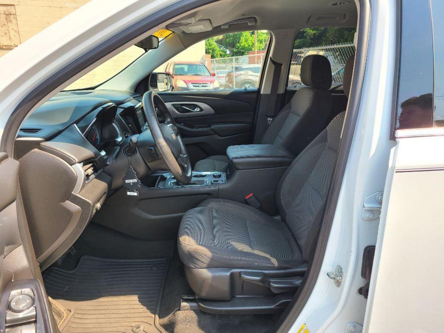 2018 WHITE CHEVROLET TRAVERSE LS (1GNERFKW1JJ) with an 3.6L engine, Automatic transmission, located at 117 North Cameron Street, Harrisburg, PA, 17101, (717) 963-8962, 40.266762, -76.875259 - WE FINANCE!!! Good Credit/ Bad Credit/ No Credit - ALL Trade-Ins Welcomed!!! ***Guaranteed Credit Approval*** APPLY ONLINE or CALL us TODAY ;) Internet Prices and Marketplace Prices are SPECIAL discounted ***CASH DEALS*** Retail Prices are higher. Please call us to discuss your cash and finan - Photo#15