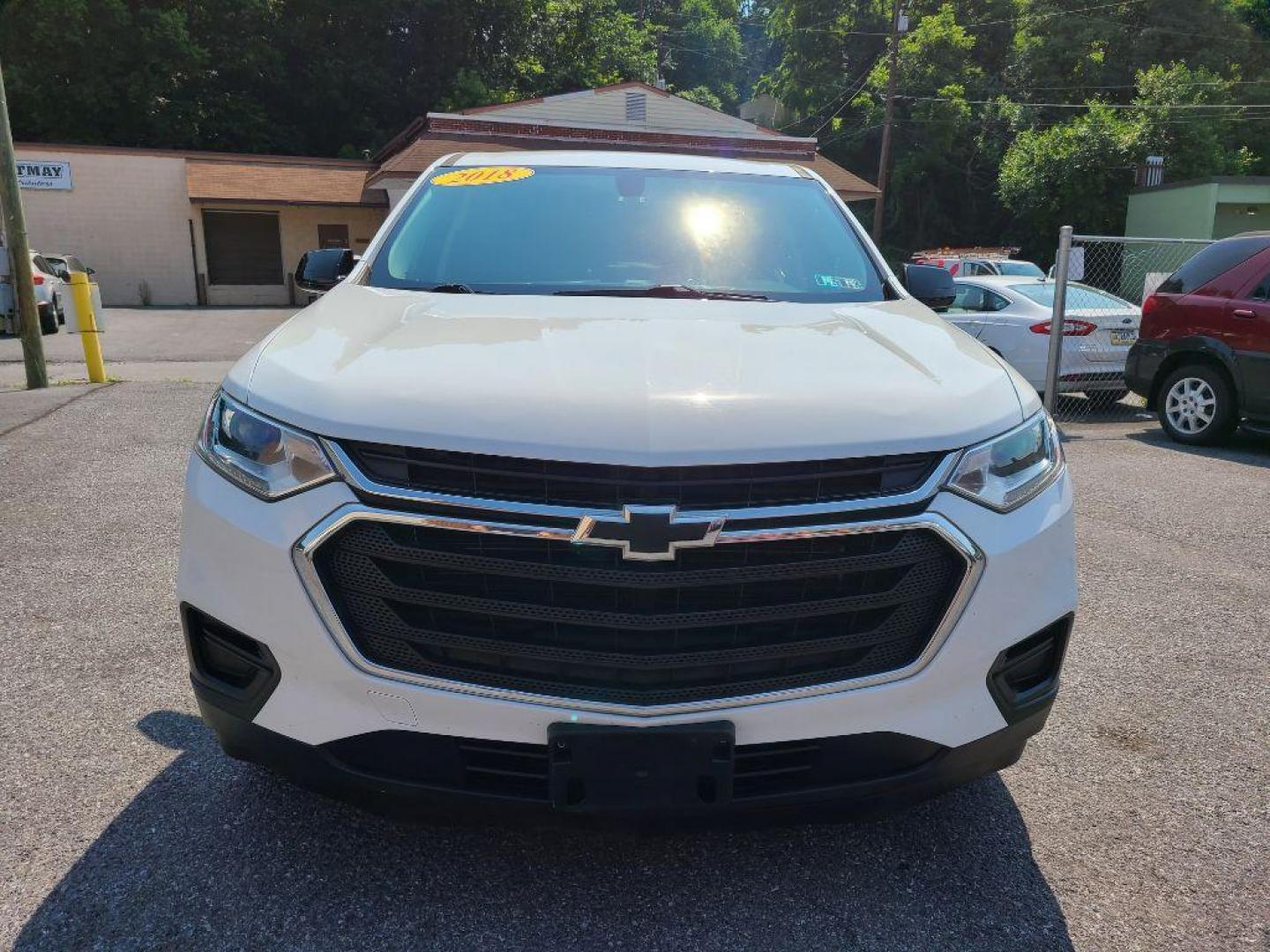 2018 WHITE CHEVROLET TRAVERSE LS (1GNERFKW1JJ) with an 3.6L engine, Automatic transmission, located at 117 North Cameron Street, Harrisburg, PA, 17101, (717) 963-8962, 40.266762, -76.875259 - WE FINANCE!!! Good Credit/ Bad Credit/ No Credit - ALL Trade-Ins Welcomed!!! ***Guaranteed Credit Approval*** APPLY ONLINE or CALL us TODAY ;) Internet Prices and Marketplace Prices are SPECIAL discounted ***CASH DEALS*** Retail Prices are higher. Please call us to discuss your cash and finan - Photo#7