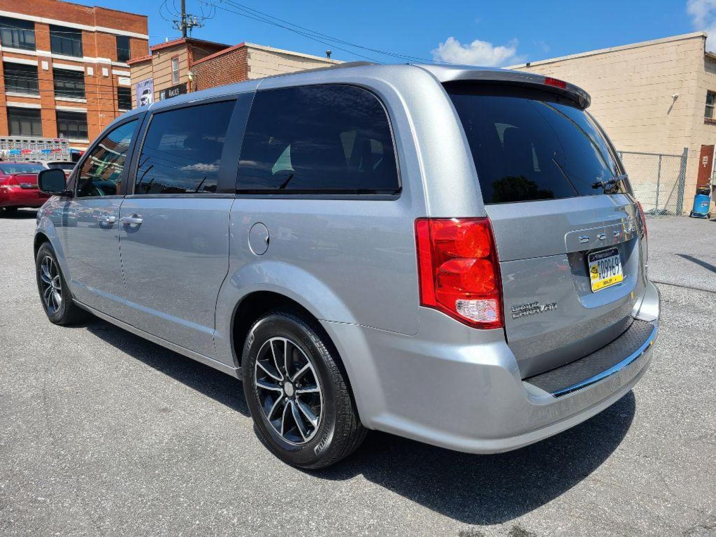 2018 SILVER DODGE GRAND CARAVAN GT (2C4RDGEG9JR) with an 3.6L engine, Automatic transmission, located at 7981 Paxton Street, Harrisburg, PA, 17111, (717) 561-2926, 40.261490, -76.749229 - WE FINANCE!!! Good Credit/ Bad Credit/ No Credit - ALL Trade-Ins Welcomed!!! ***Guaranteed Credit Approval*** APPLY ONLINE or CALL us TODAY ;) Internet Prices and Marketplace Prices are SPECIAL discounted ***CASH DEALS*** Retail Prices are higher. Please call us to discuss your cash and finan - Photo#2