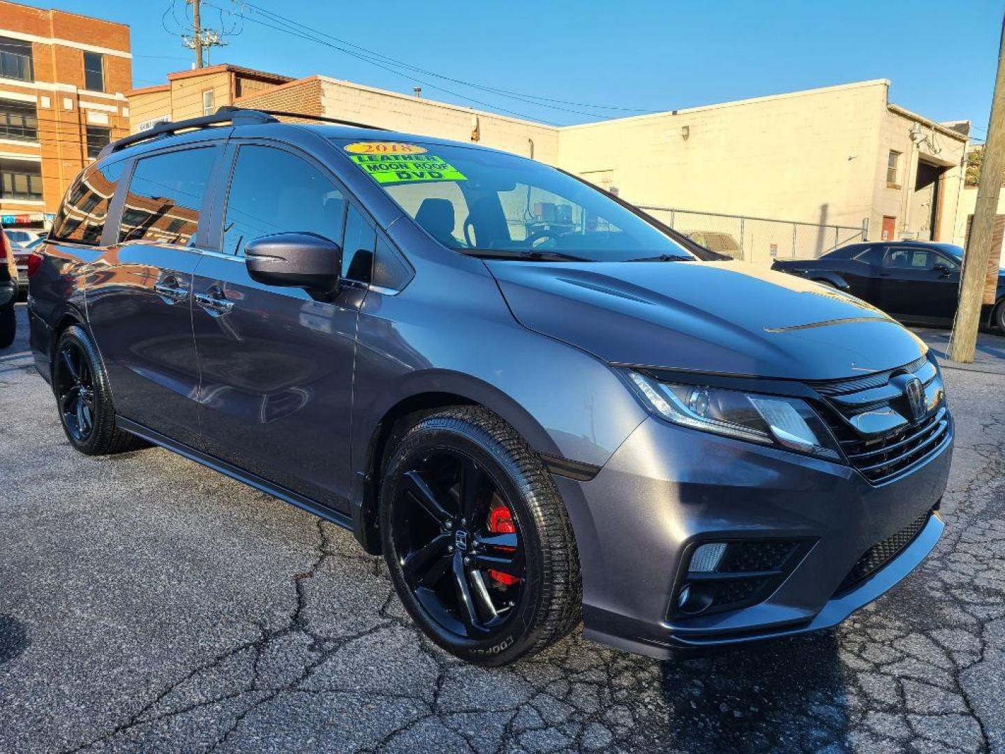 2018 GRAY HONDA ODYSSEY EXL (5FNRL6H7XJB) with an 3.5L engine, Automatic transmission, located at 7981 Paxton Street, Harrisburg, PA, 17111, (717) 561-2926, 40.261490, -76.749229 - WE FINANCE!!! Good Credit/ Bad Credit/ No Credit - ALL Trade-Ins Welcomed!!! ***Guaranteed Credit Approval*** APPLY ONLINE or CALL us TODAY ;) Internet Prices and Marketplace Prices are SPECIAL discounted ***CASH DEALS*** Retail Prices are higher. Please call us to discuss your cash and finan - Photo#6